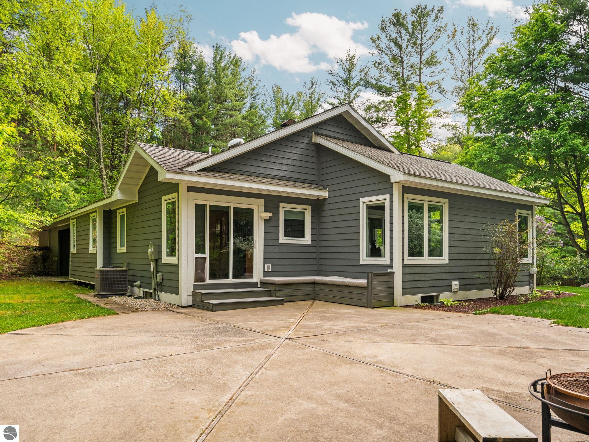 4834 Williamsburg Road