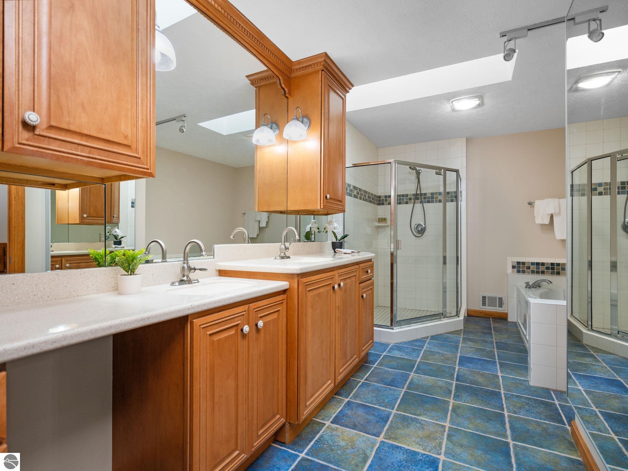 4834 Williamsburg Road