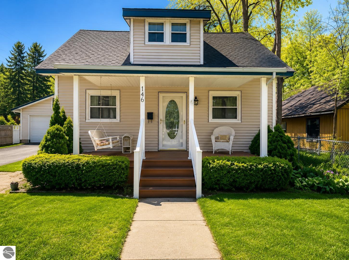 146 E Sixteenth Street