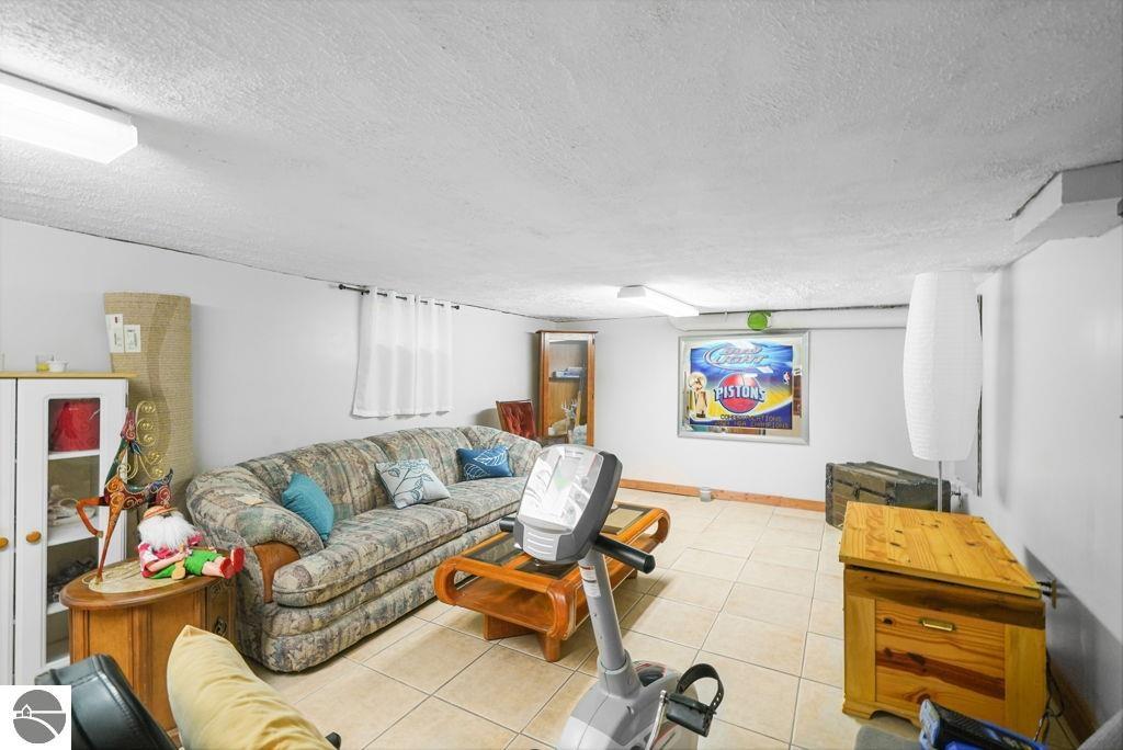146 E Sixteenth Street