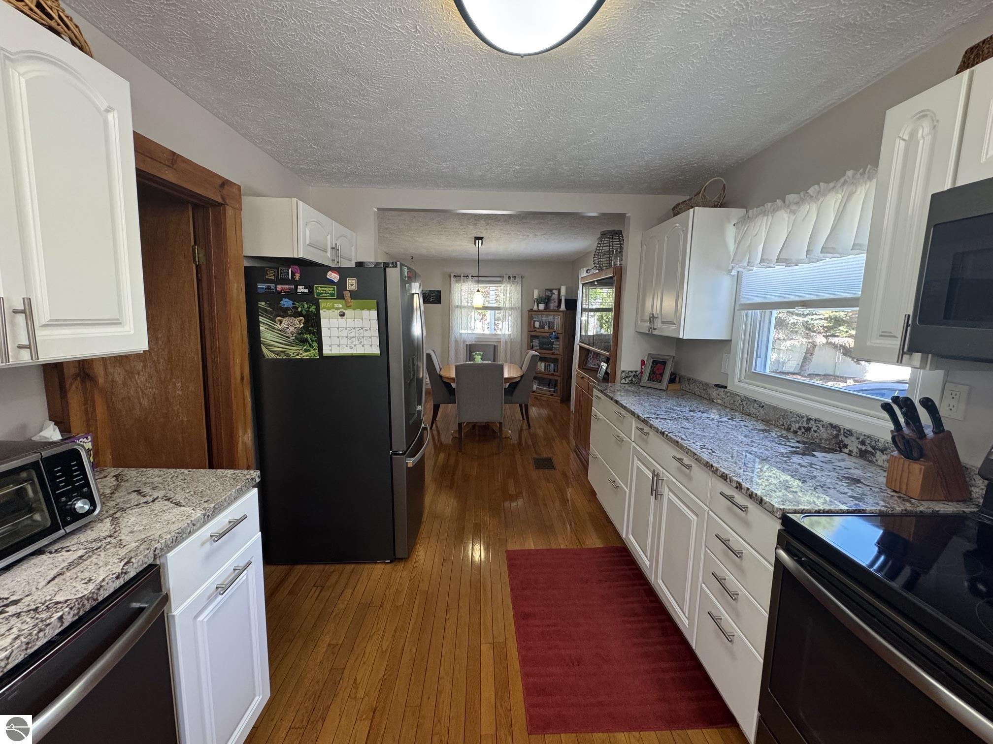 146 E Sixteenth Street