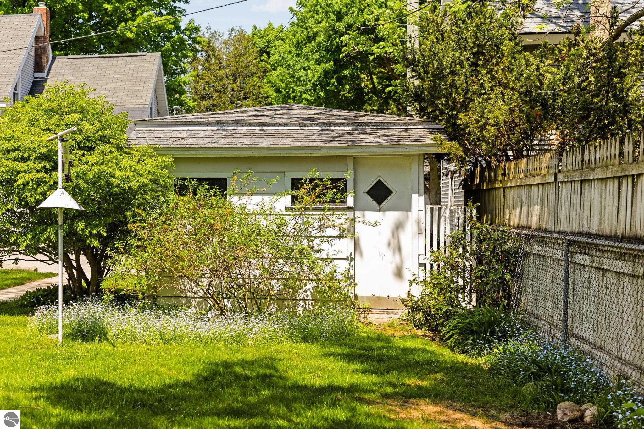 1026 W Front Street