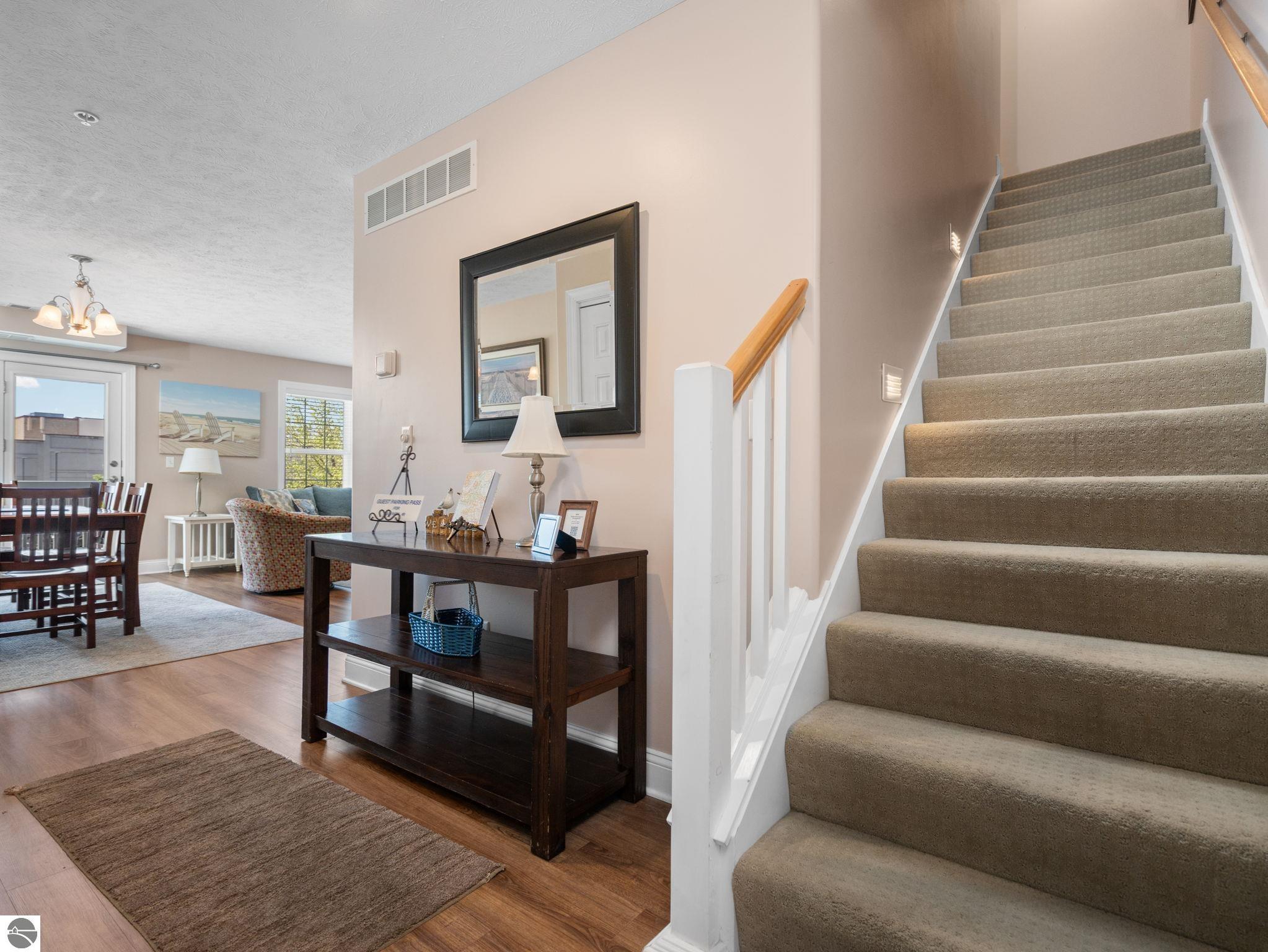 100 Hope Street # 209