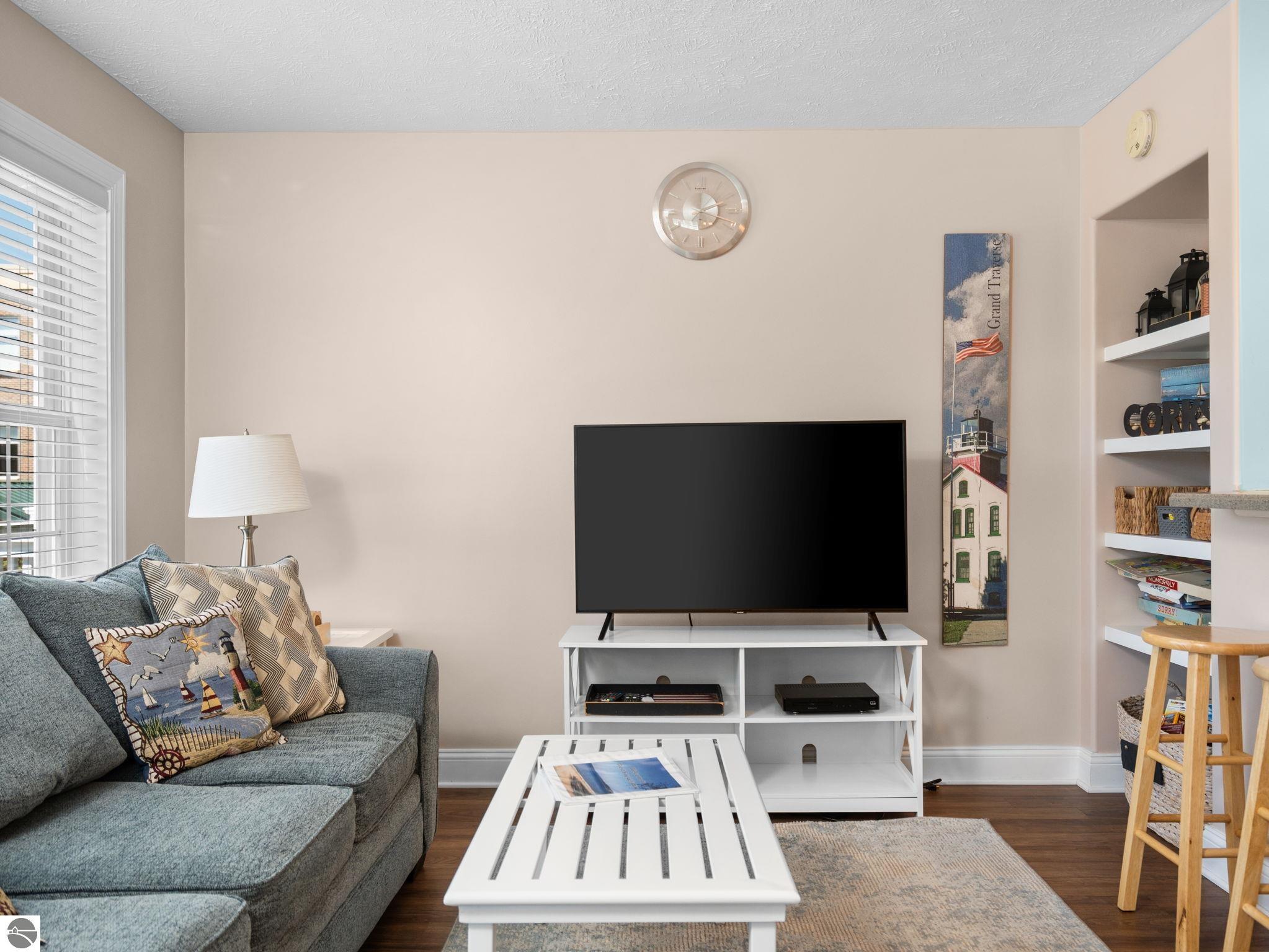 100 Hope Street # 209