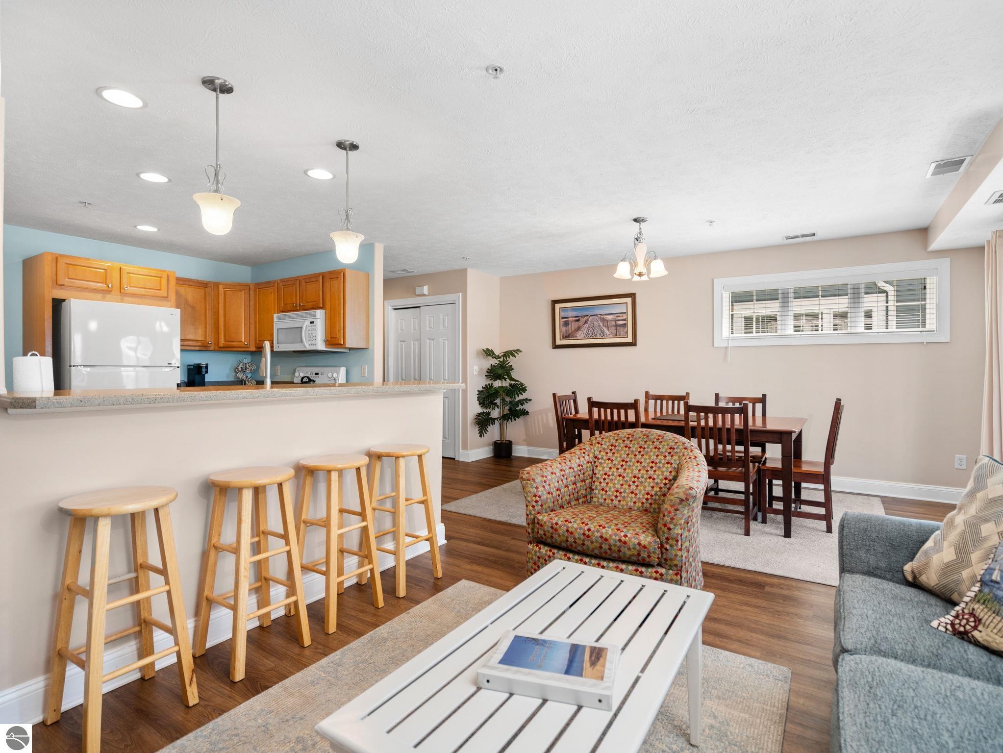 100 Hope Street # 209