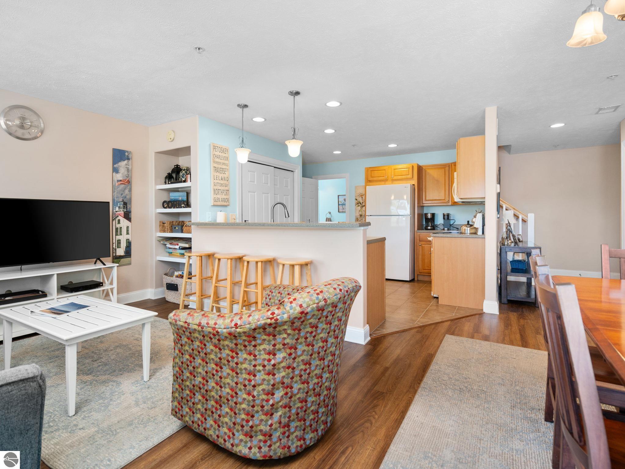 100 Hope Street # 209