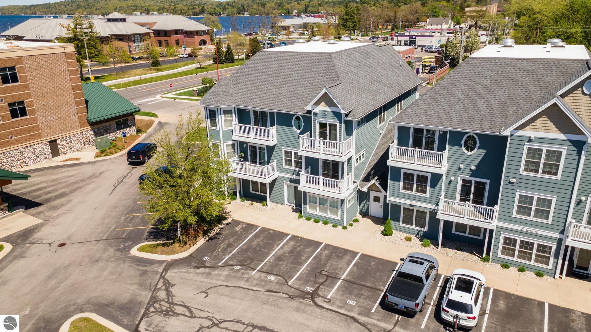 100 Hope Street # 209