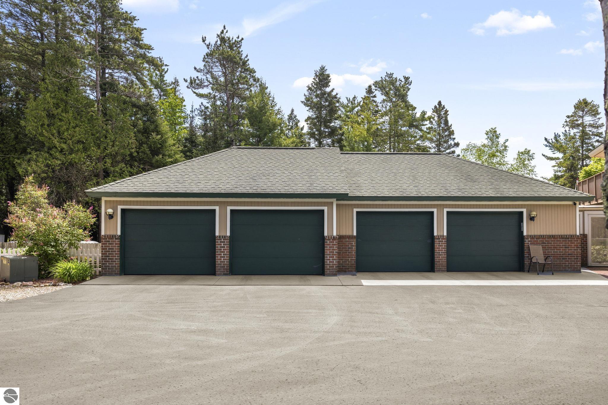 5343 Michibay Drive