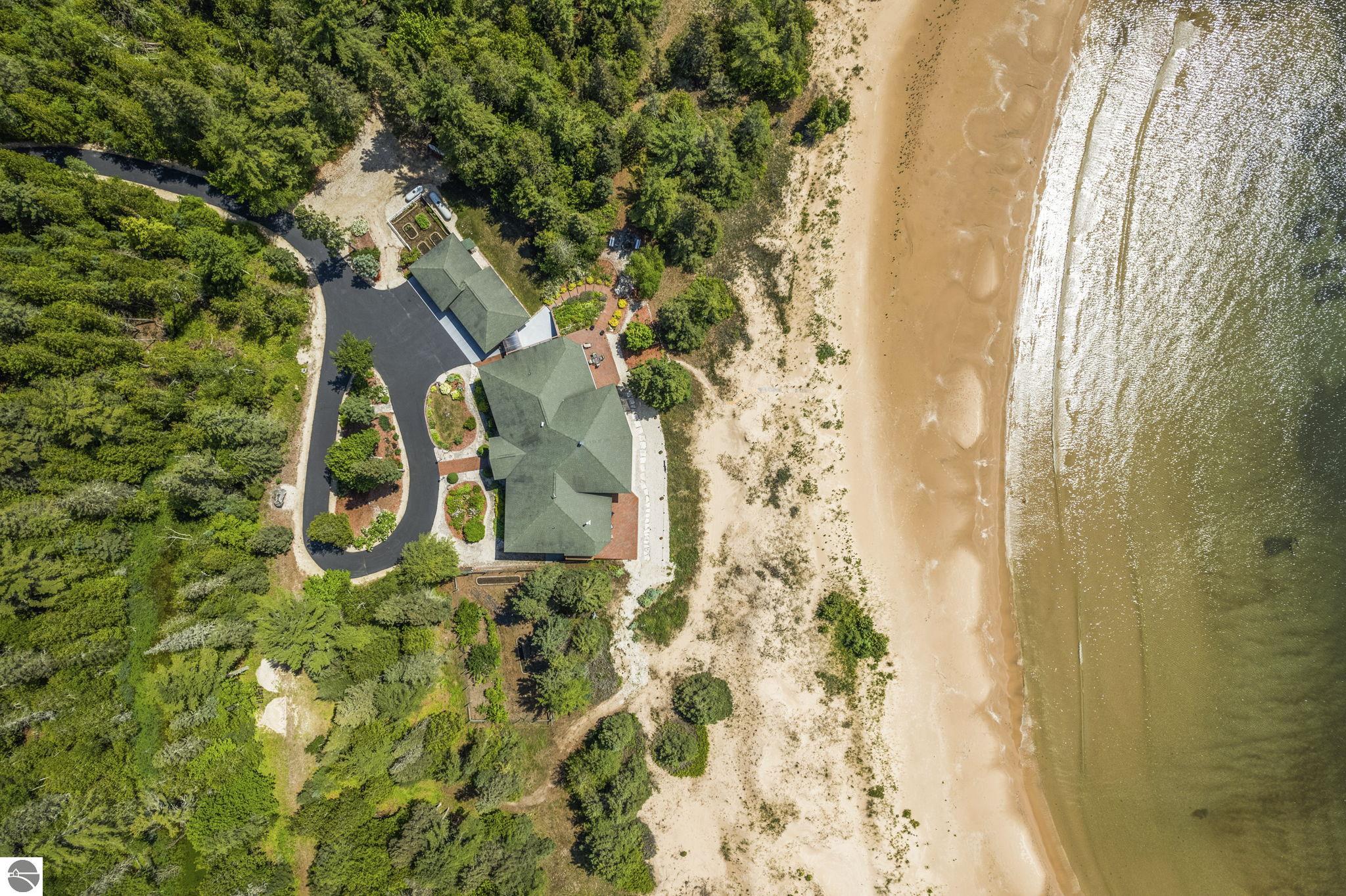 5343 Michibay Drive