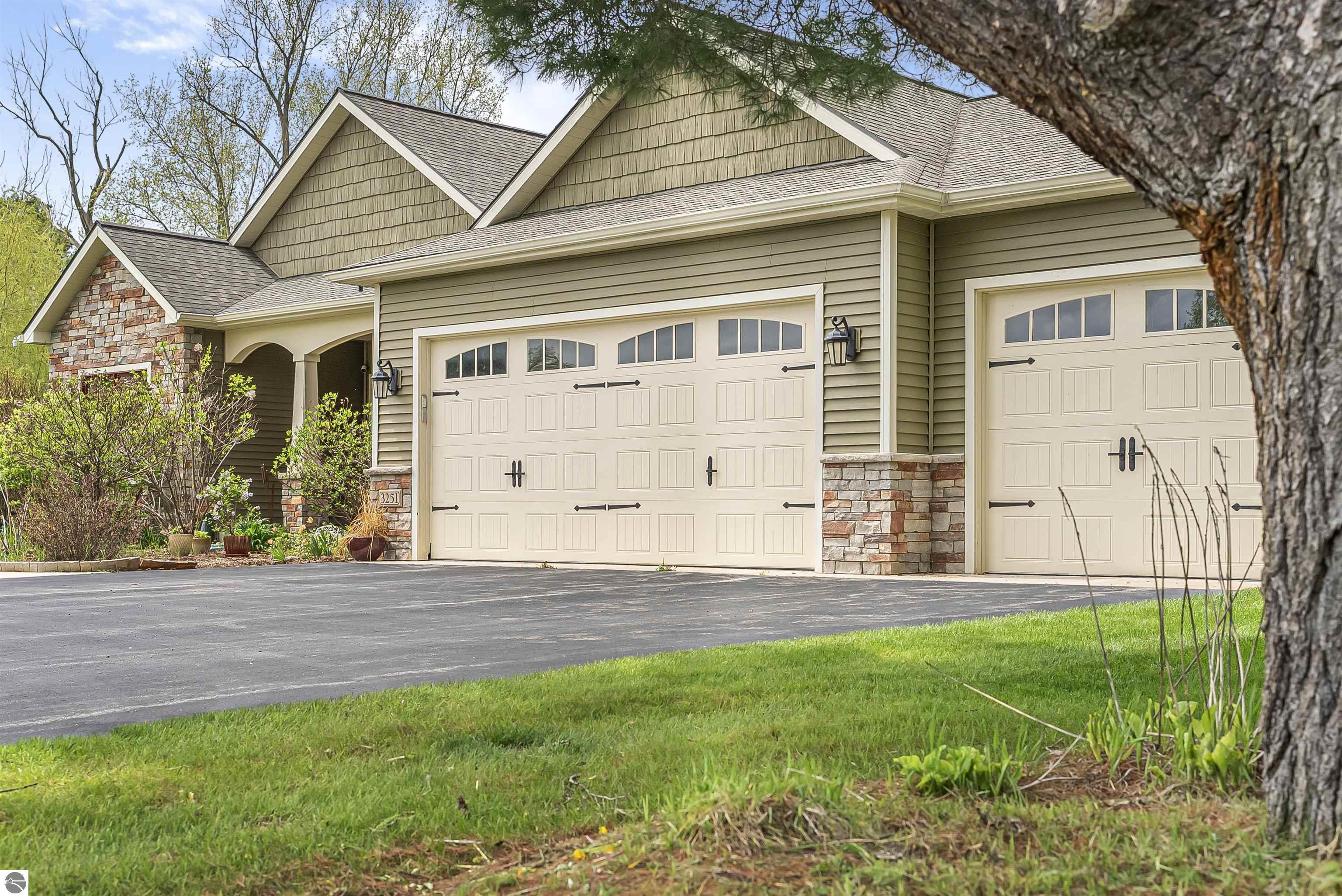3251 Huellmantel Drive