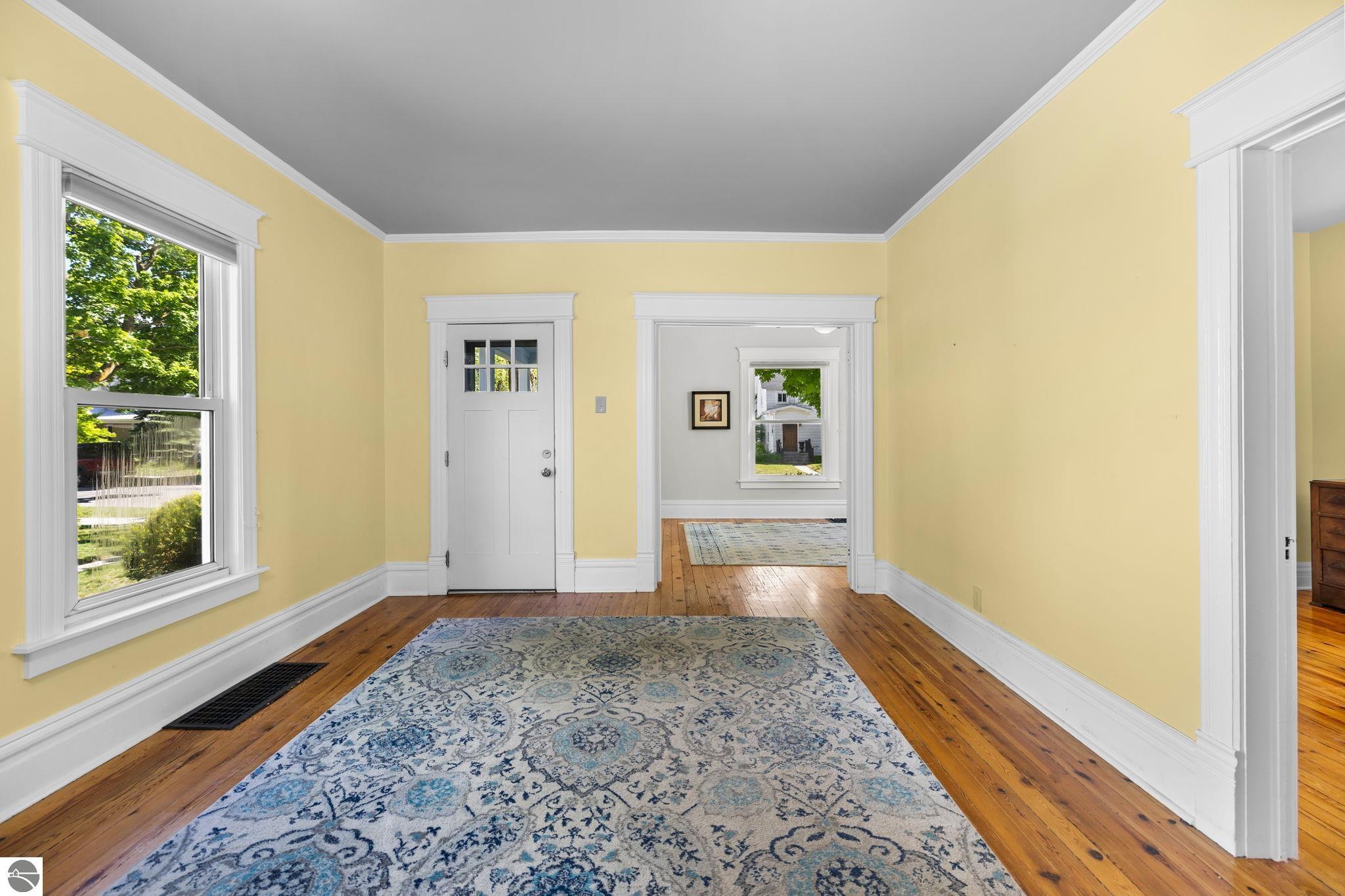 316 W Tenth Street