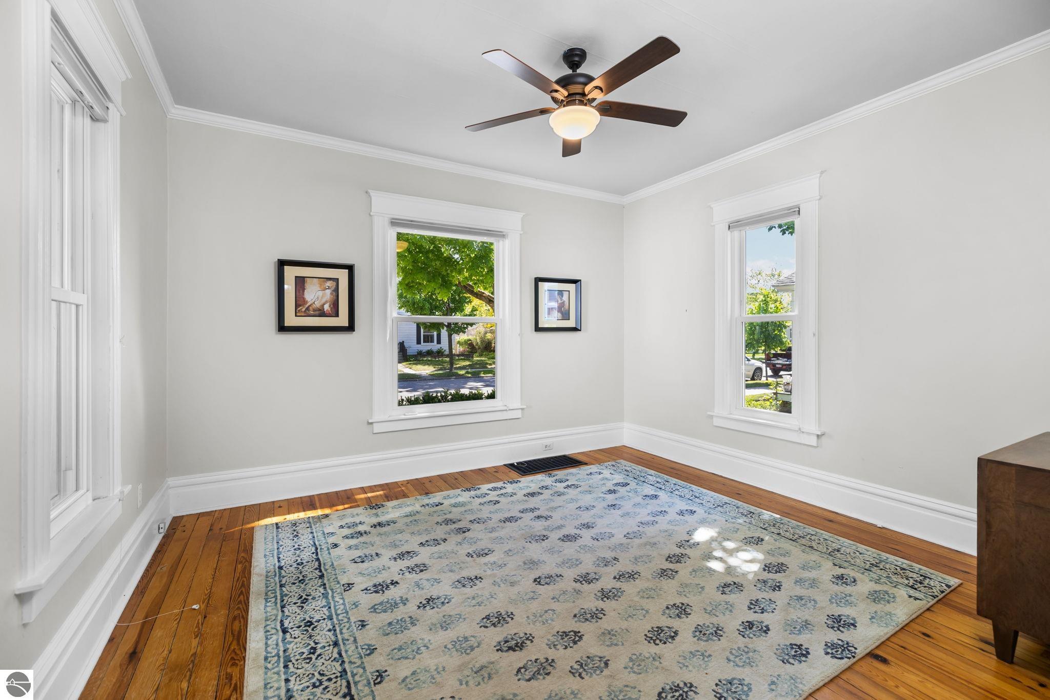 316 W Tenth Street