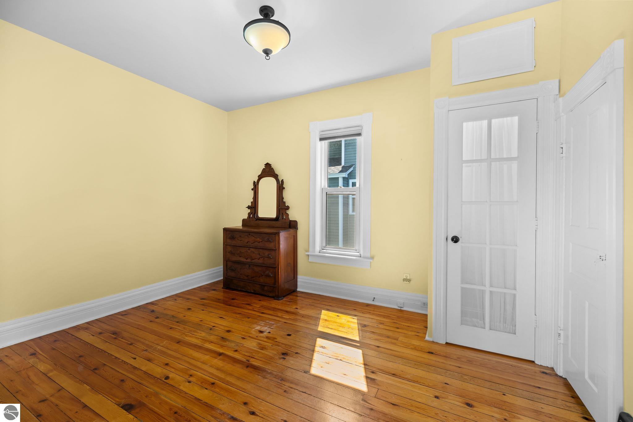316 W Tenth Street
