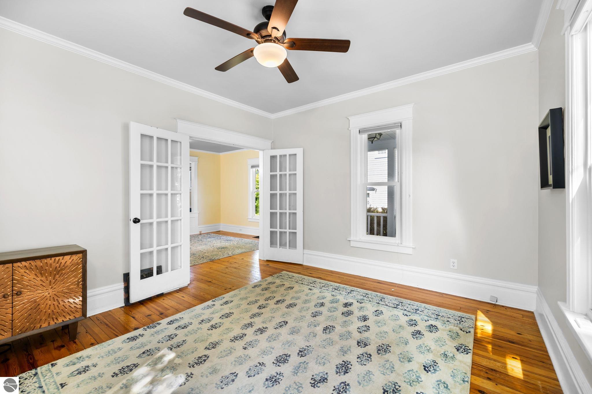 316 W Tenth Street