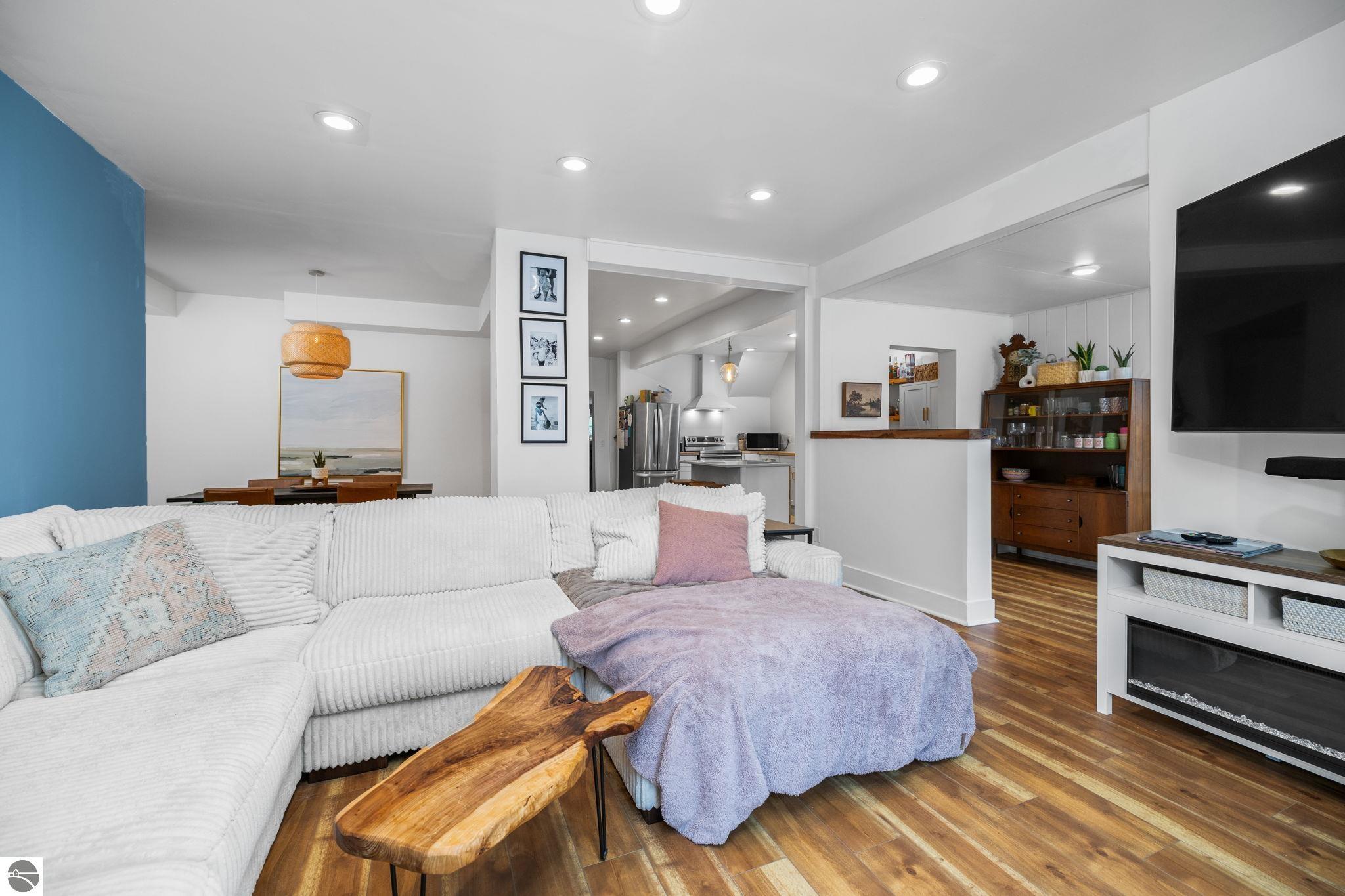210 E Fourteenth Street