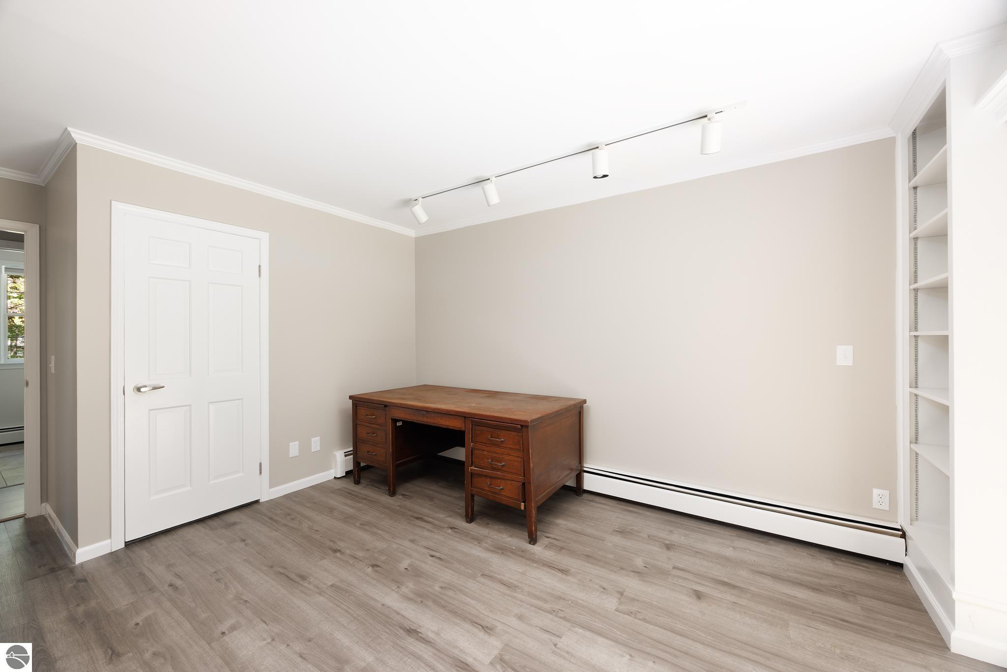 6918 Logan Lane