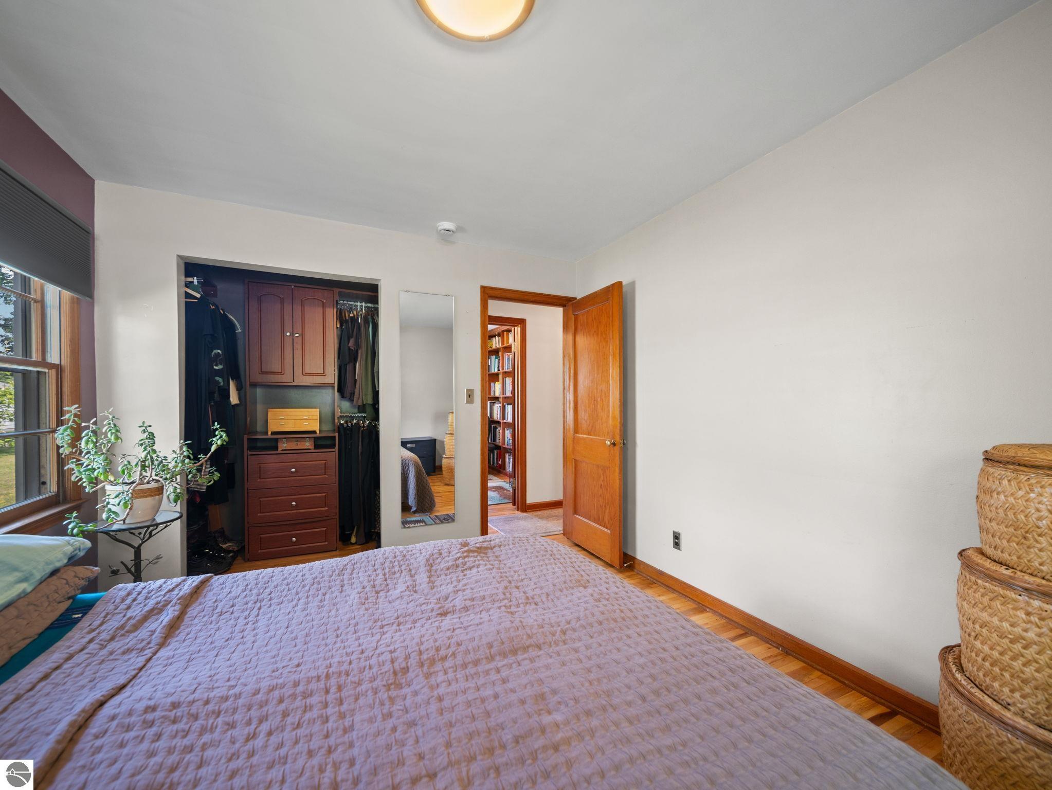535 W Twelfth Street