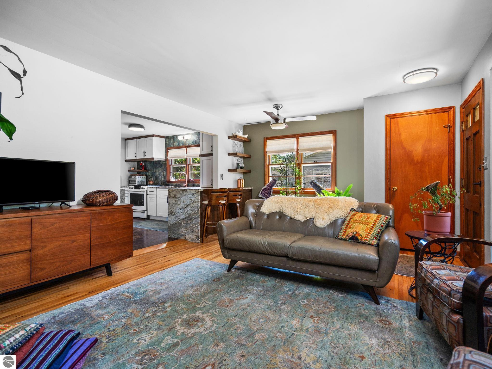 535 W Twelfth Street