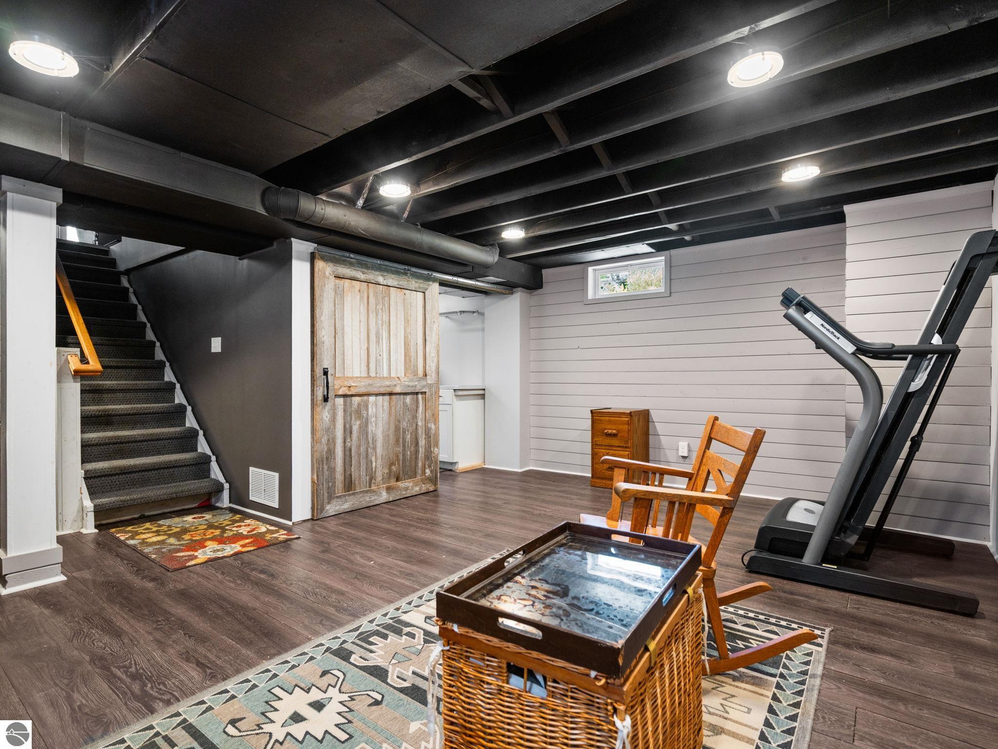 535 W Twelfth Street