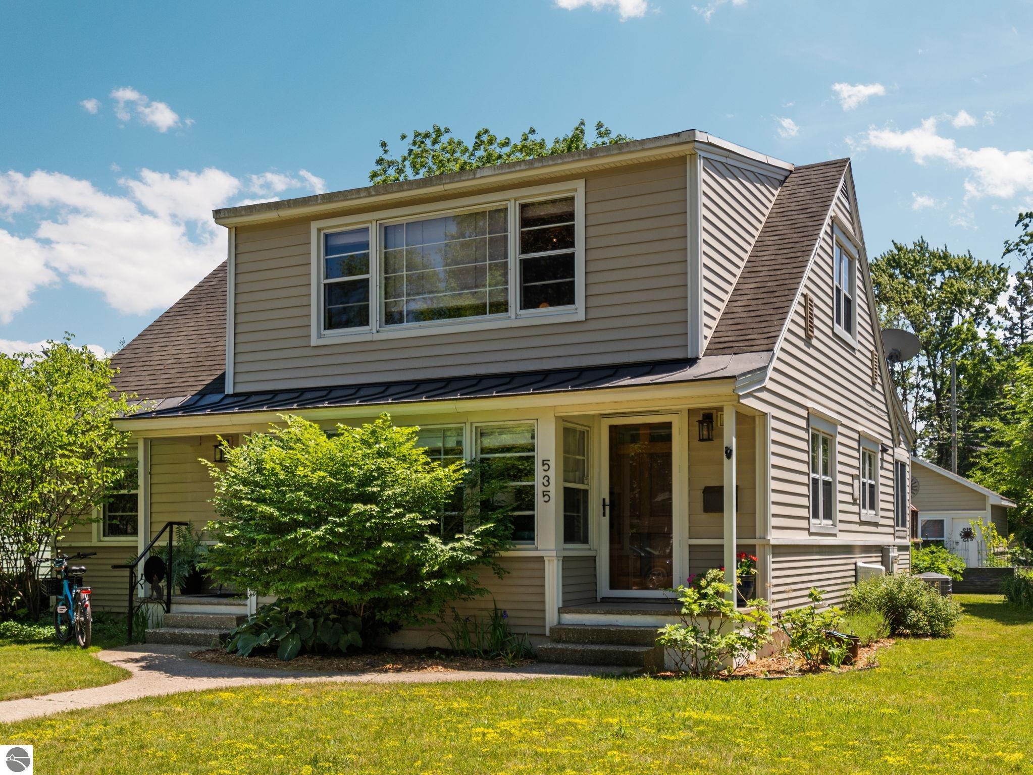 535 W Twelfth Street