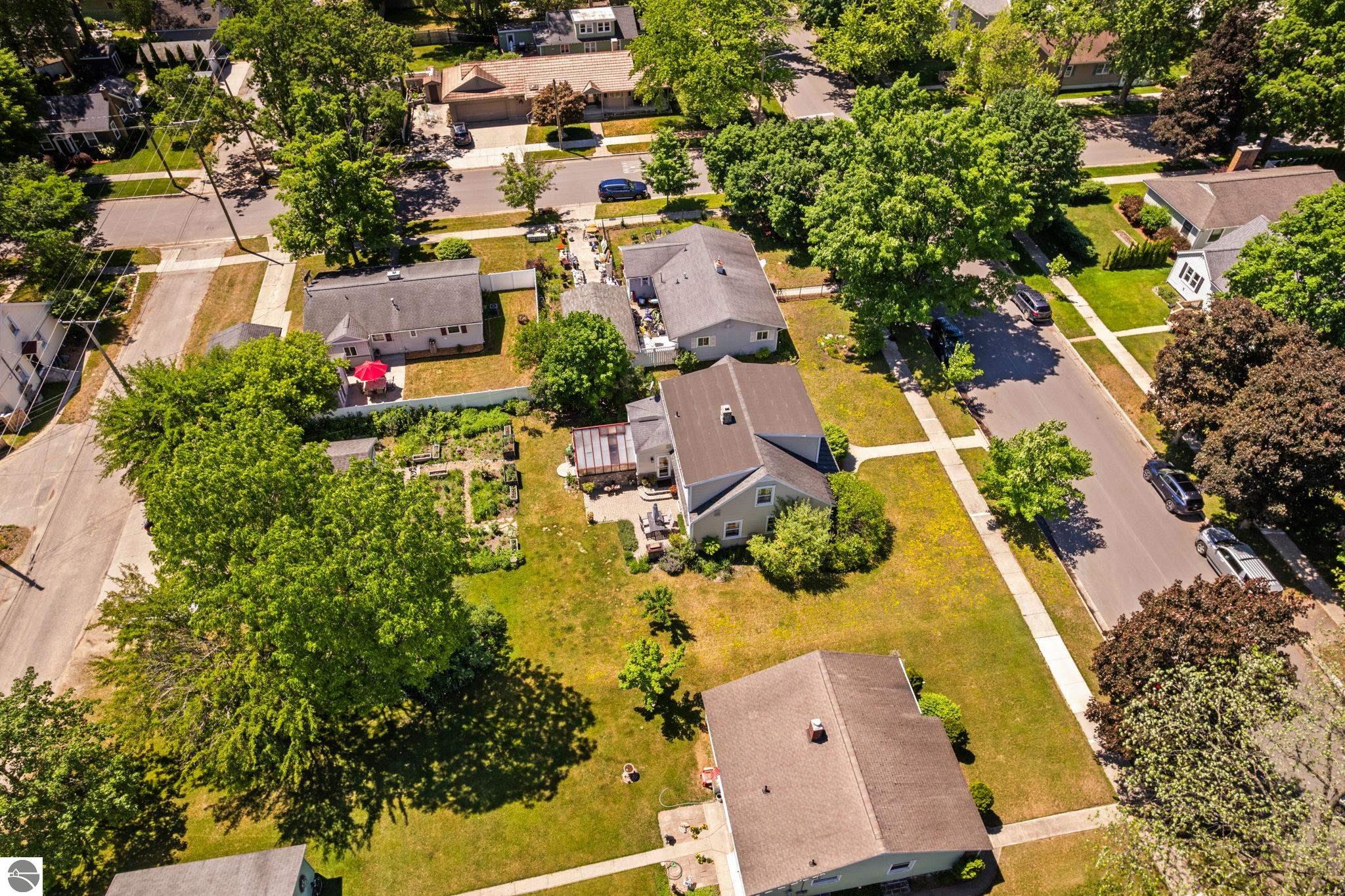 535 W Twelfth Street