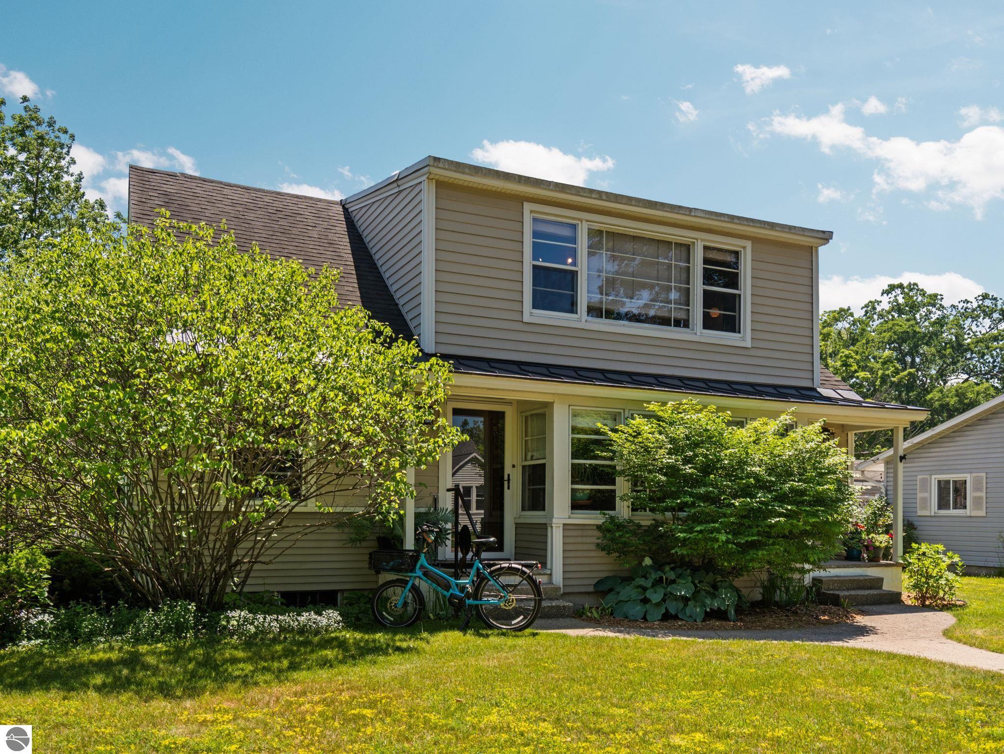 535 W Twelfth Street