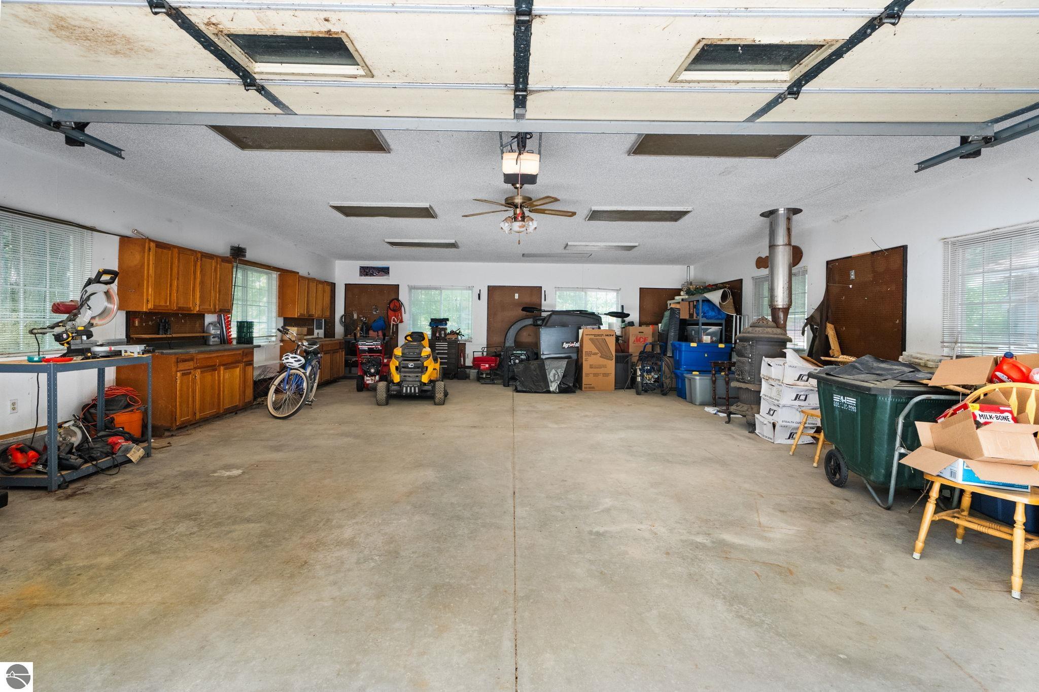 5596 NE Rita Drive