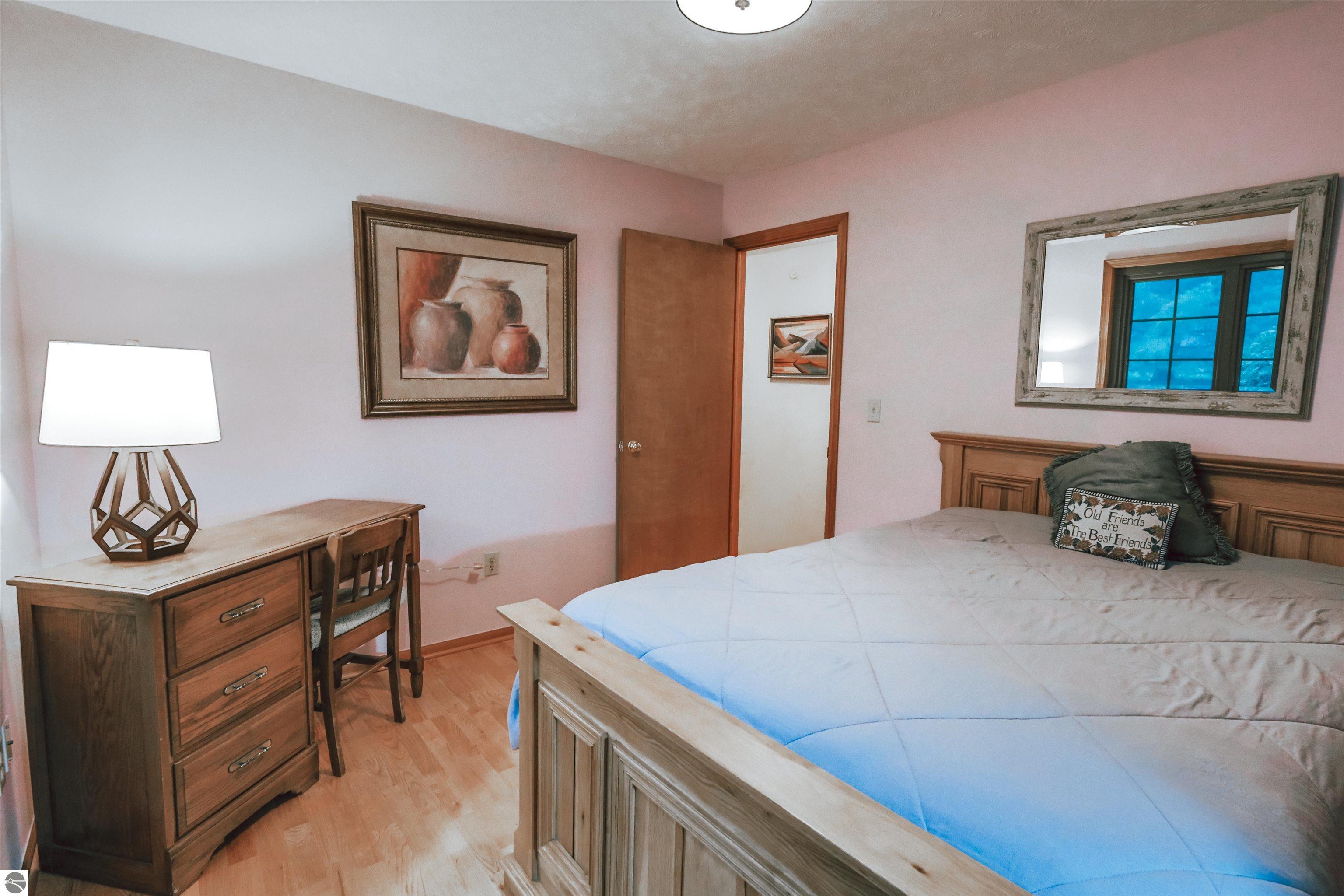 13686 Hedeen Drive