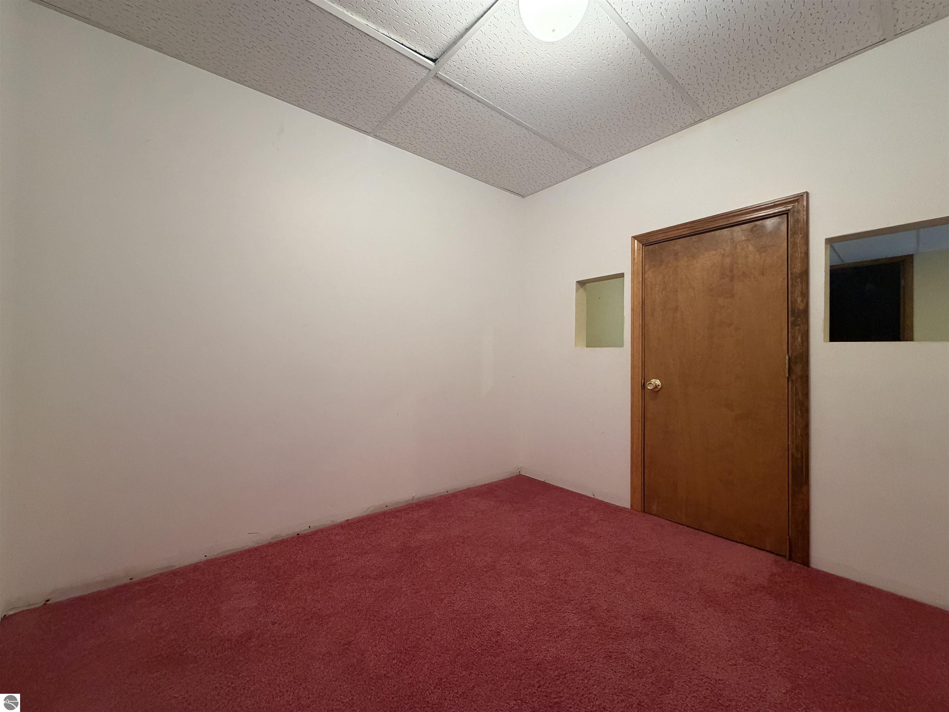 13686 Hedeen Drive