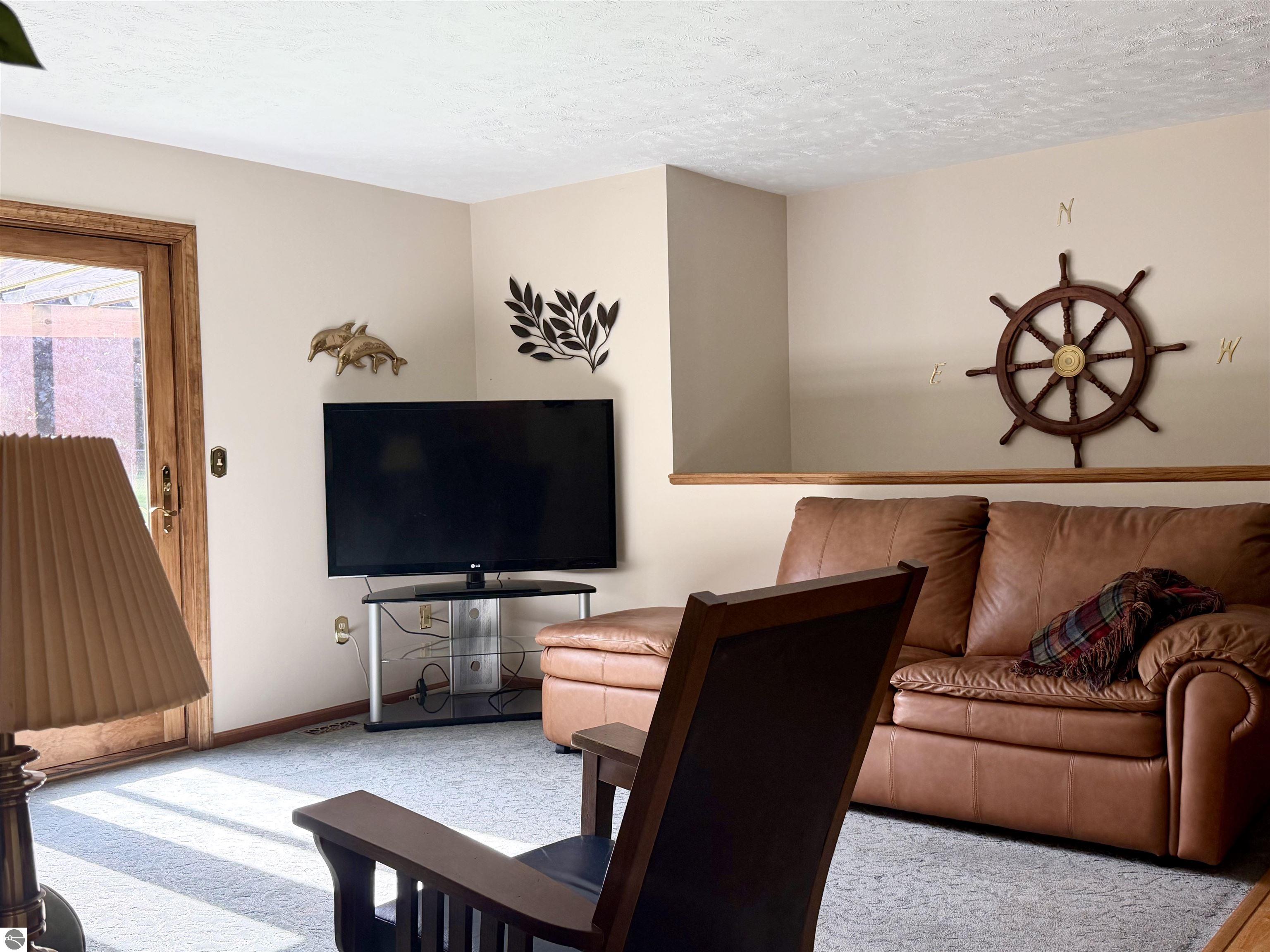 13686 Hedeen Drive