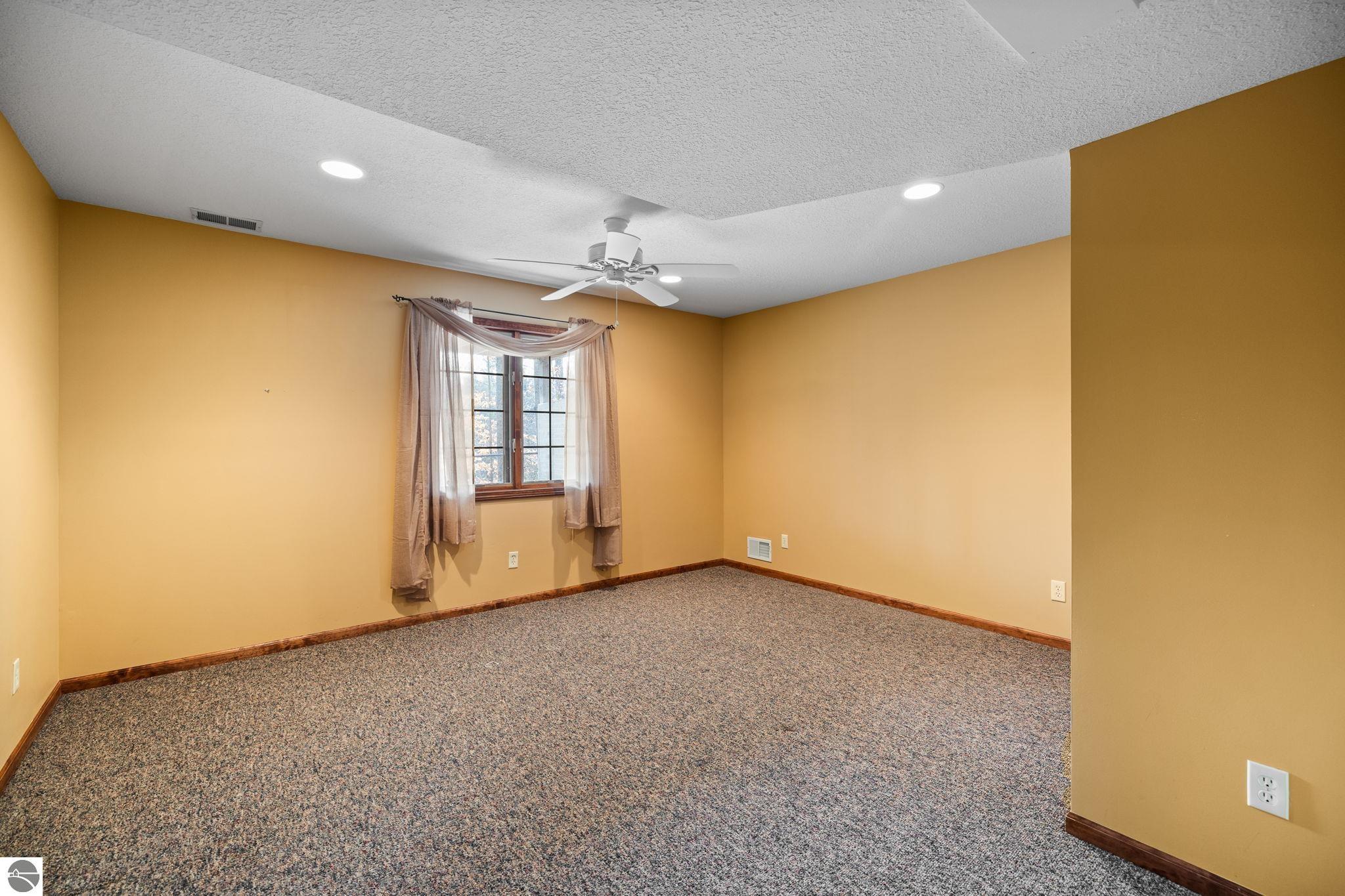 15445 Holly Drive