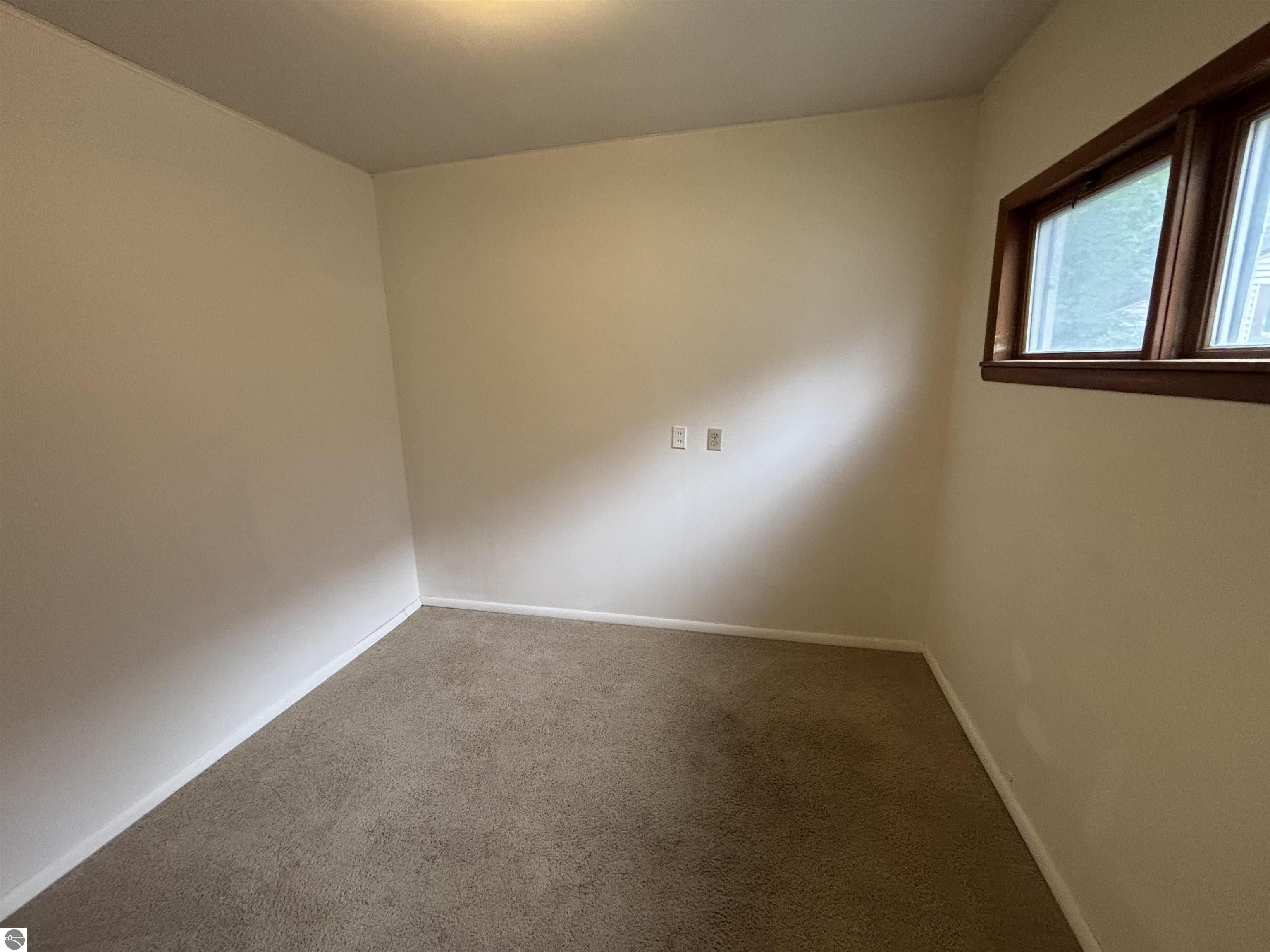 215 W Tenth Street
