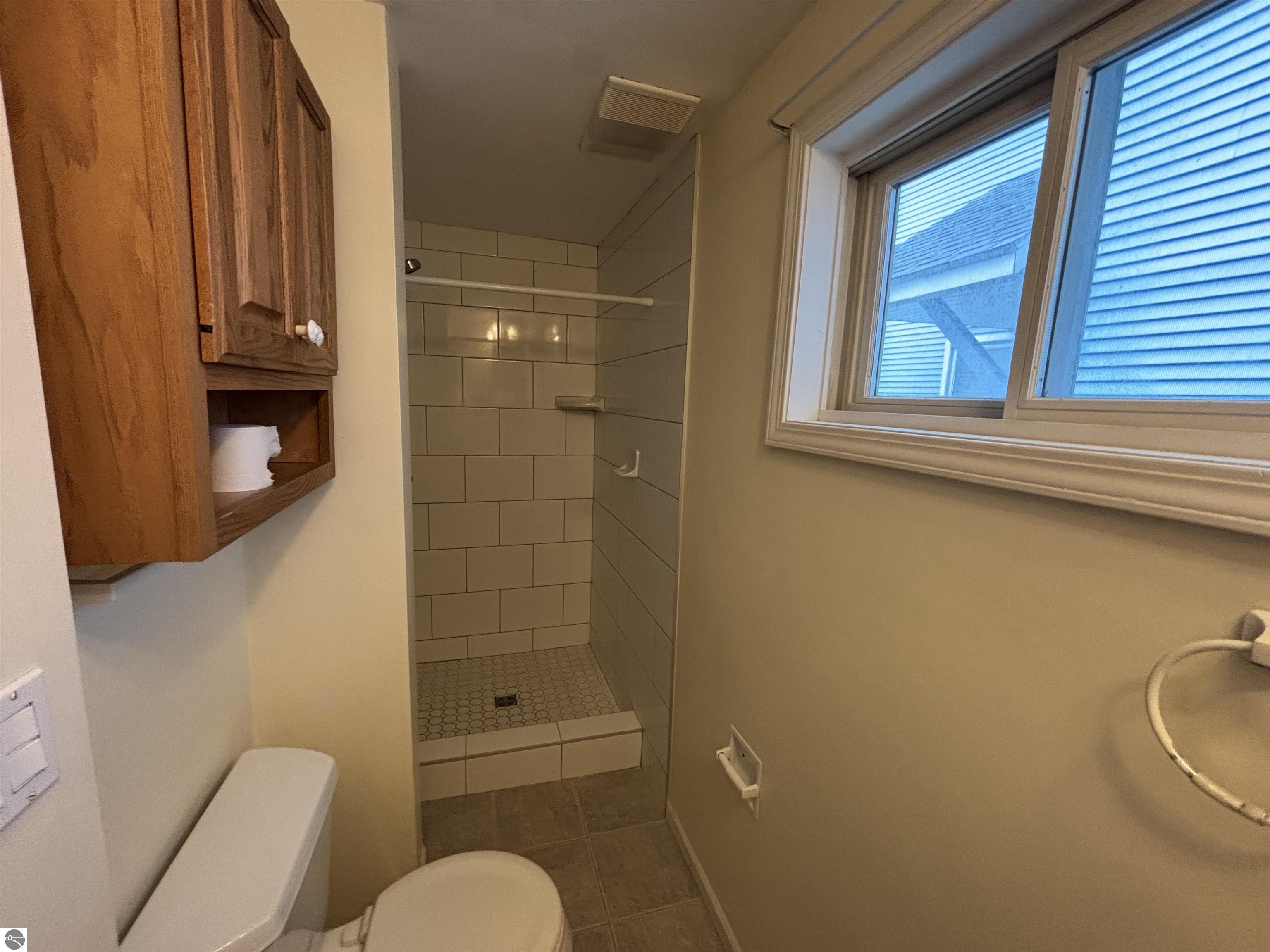 215 W Tenth Street
