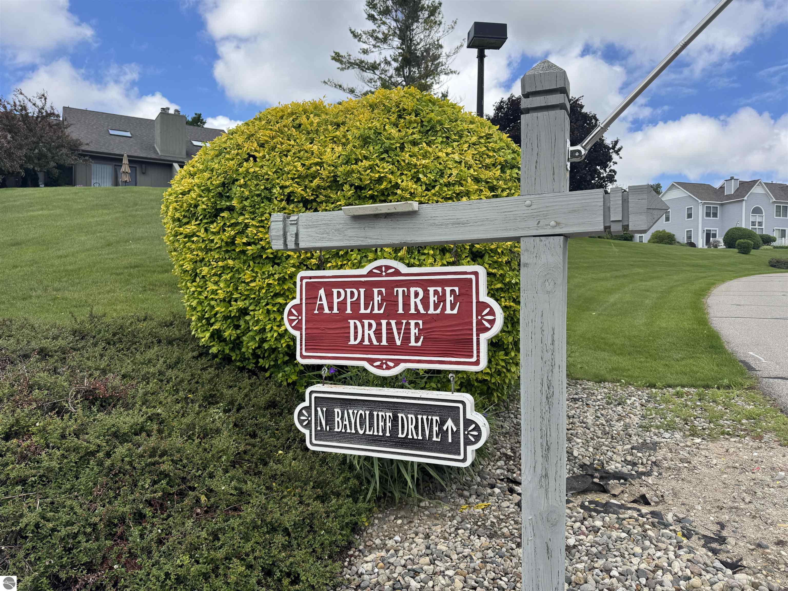 723 N Apple Tree Drive # 18