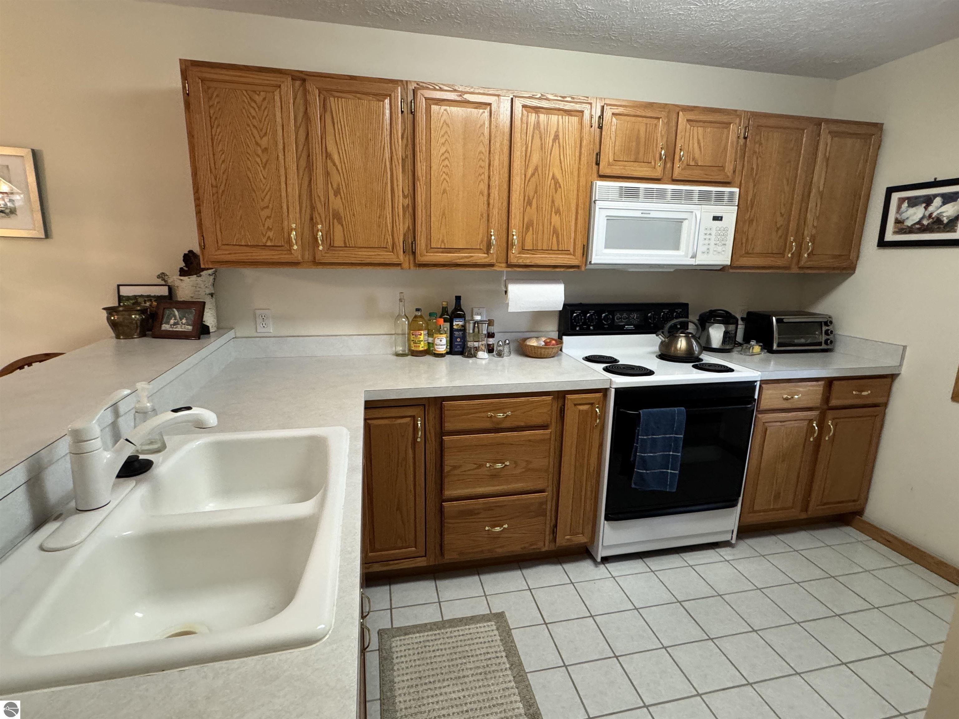 723 N Apple Tree Drive # 18