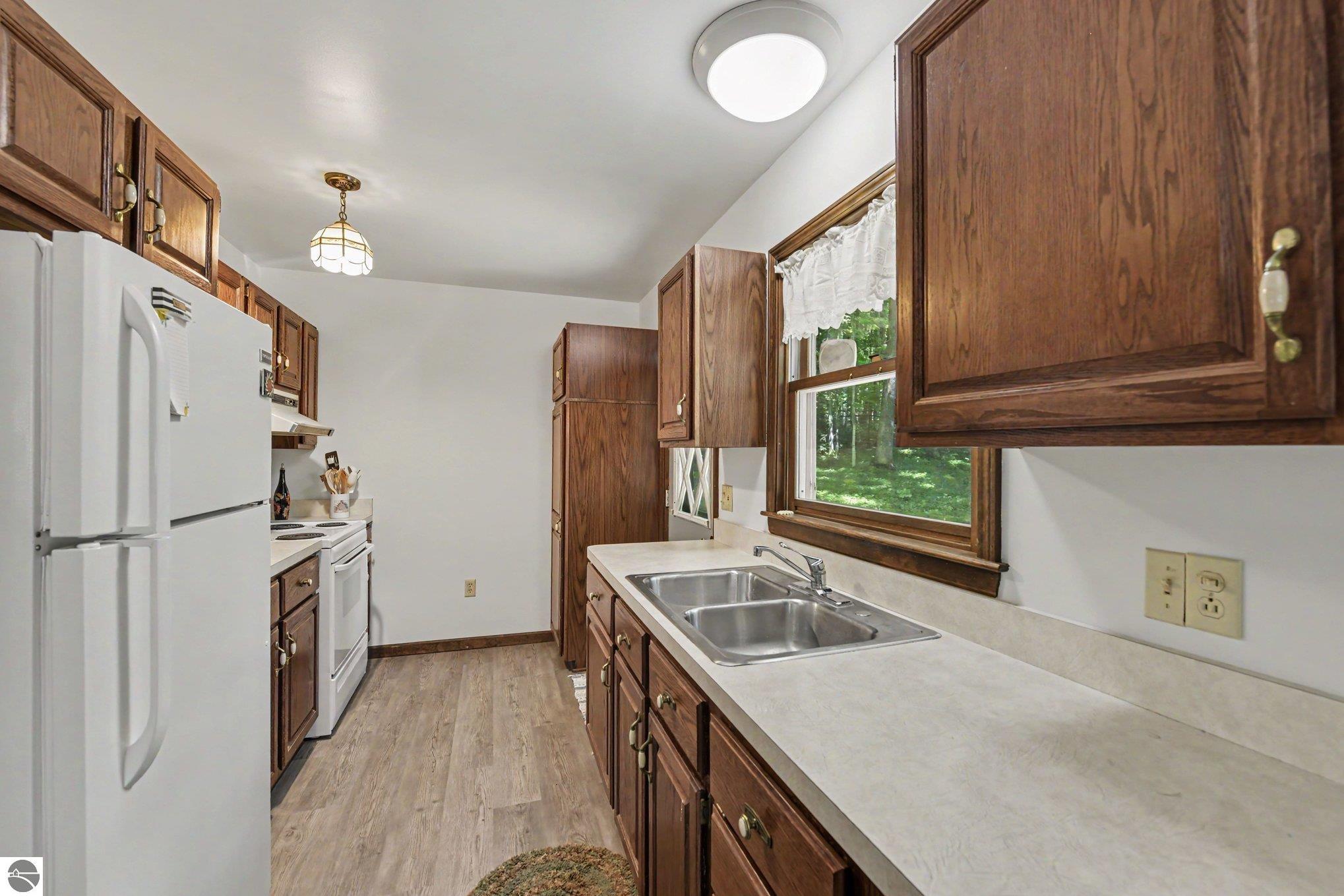 19048 Birch View Trail