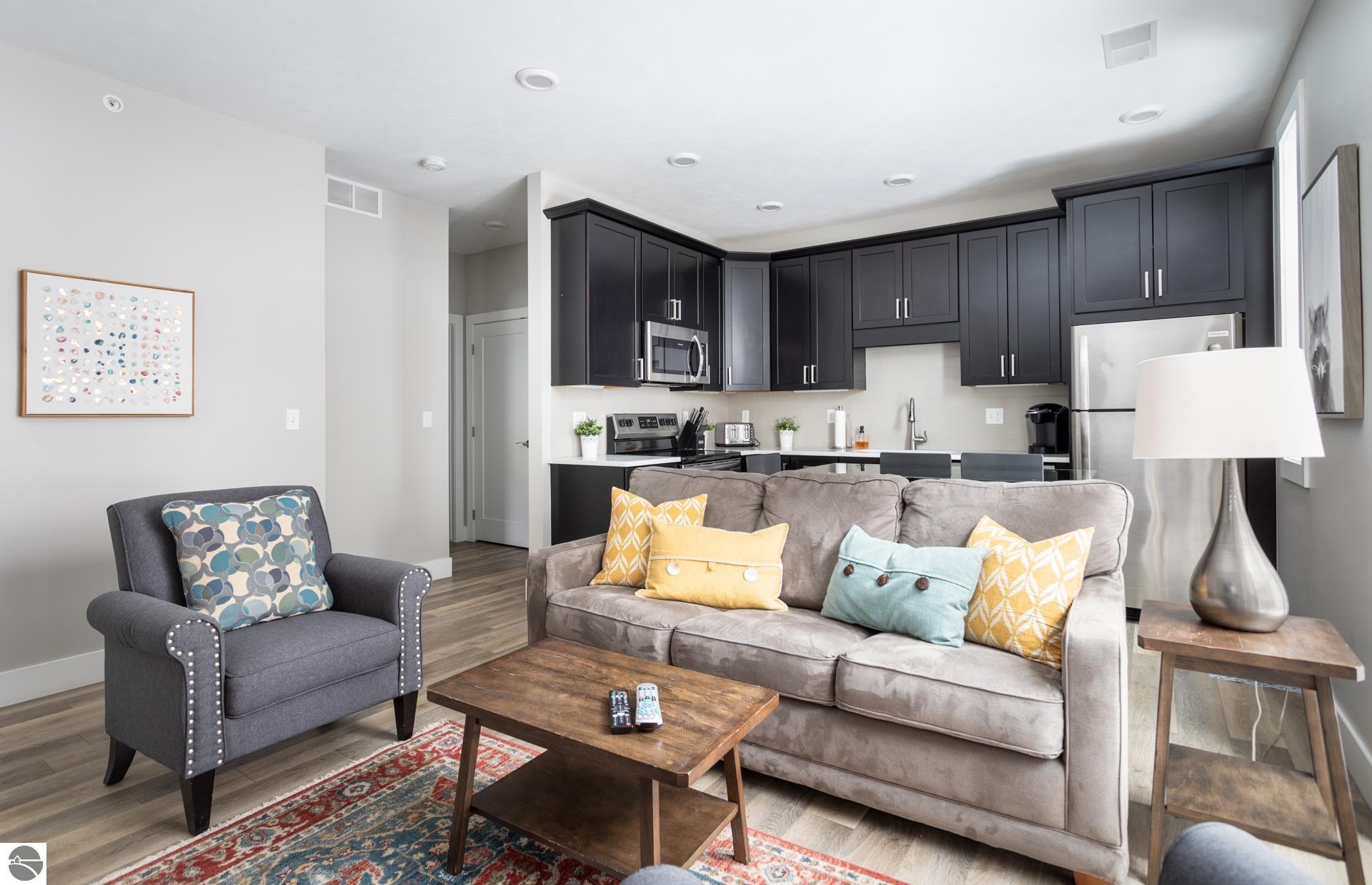 139 E Eighth Street # 107