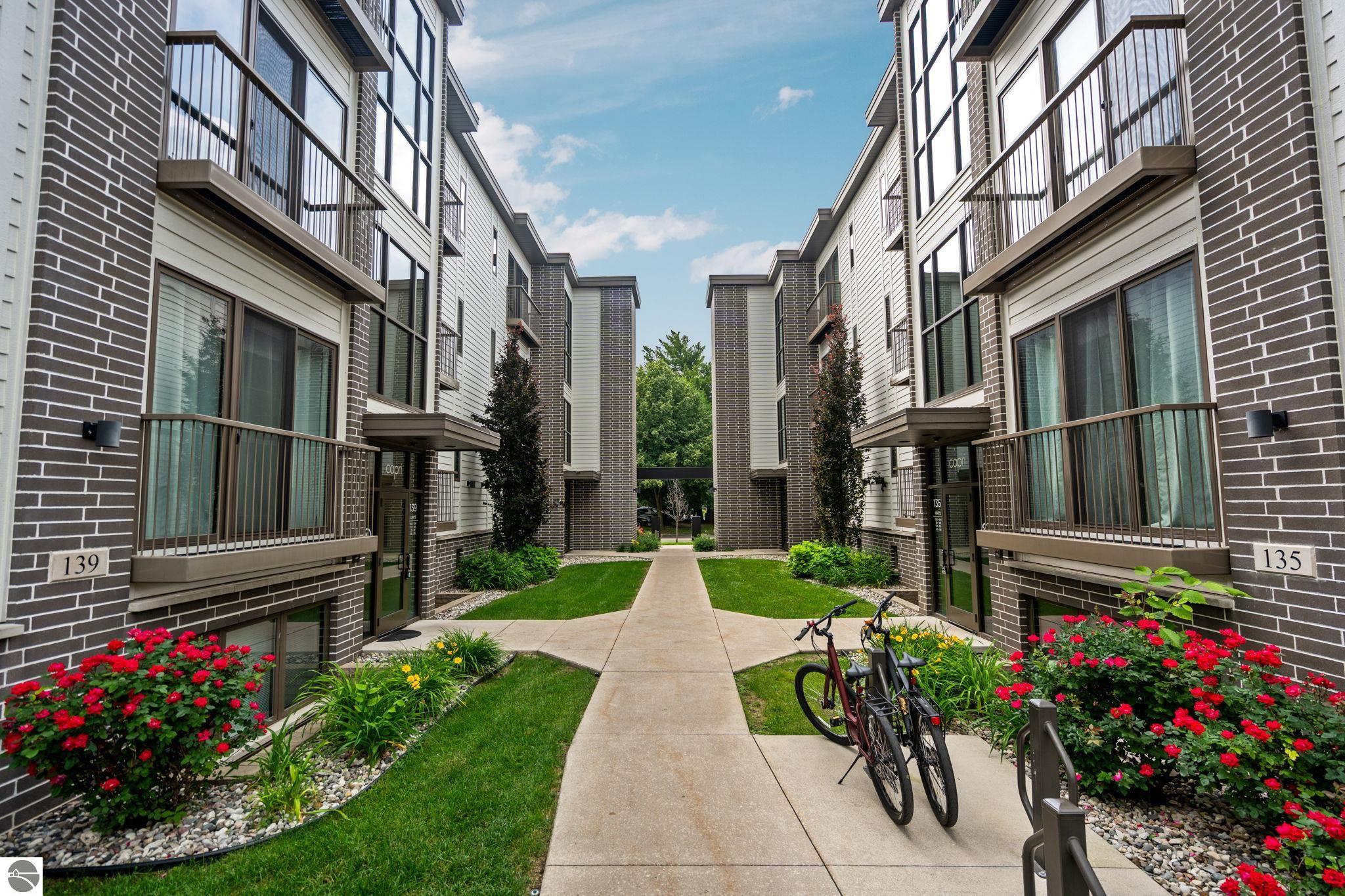 139 E Eighth Street # 107