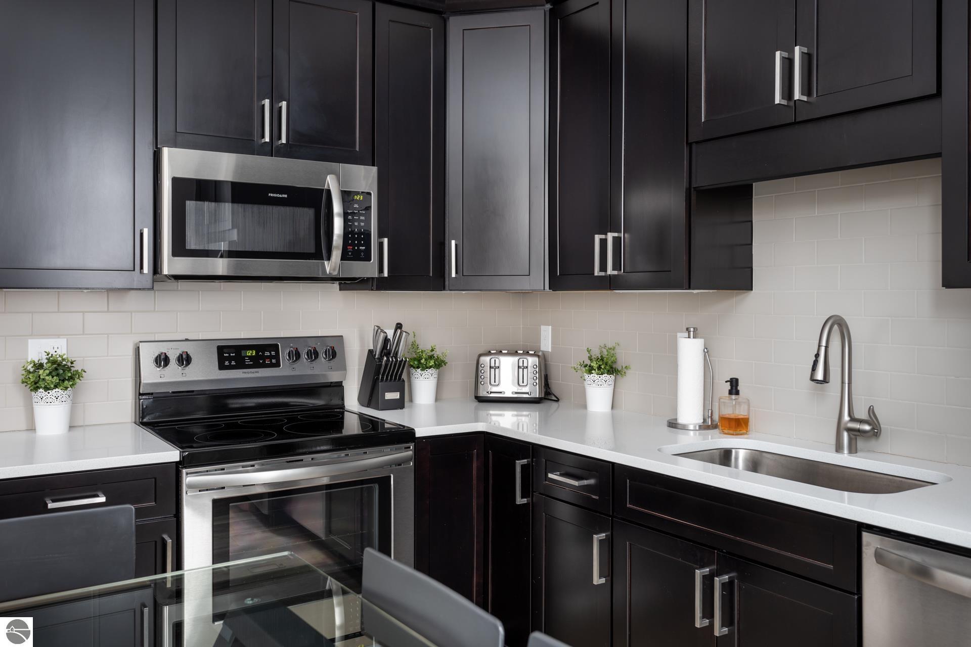 139 E Eighth Street # 107