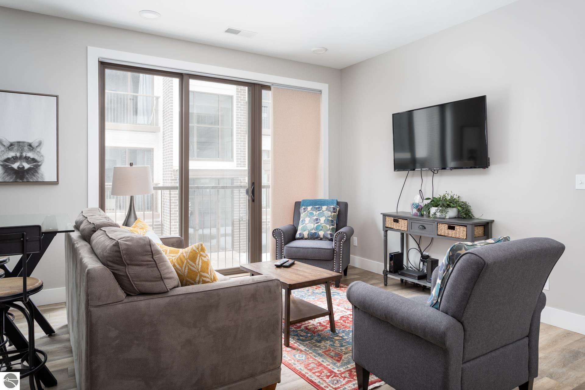 139 E Eighth Street # 107