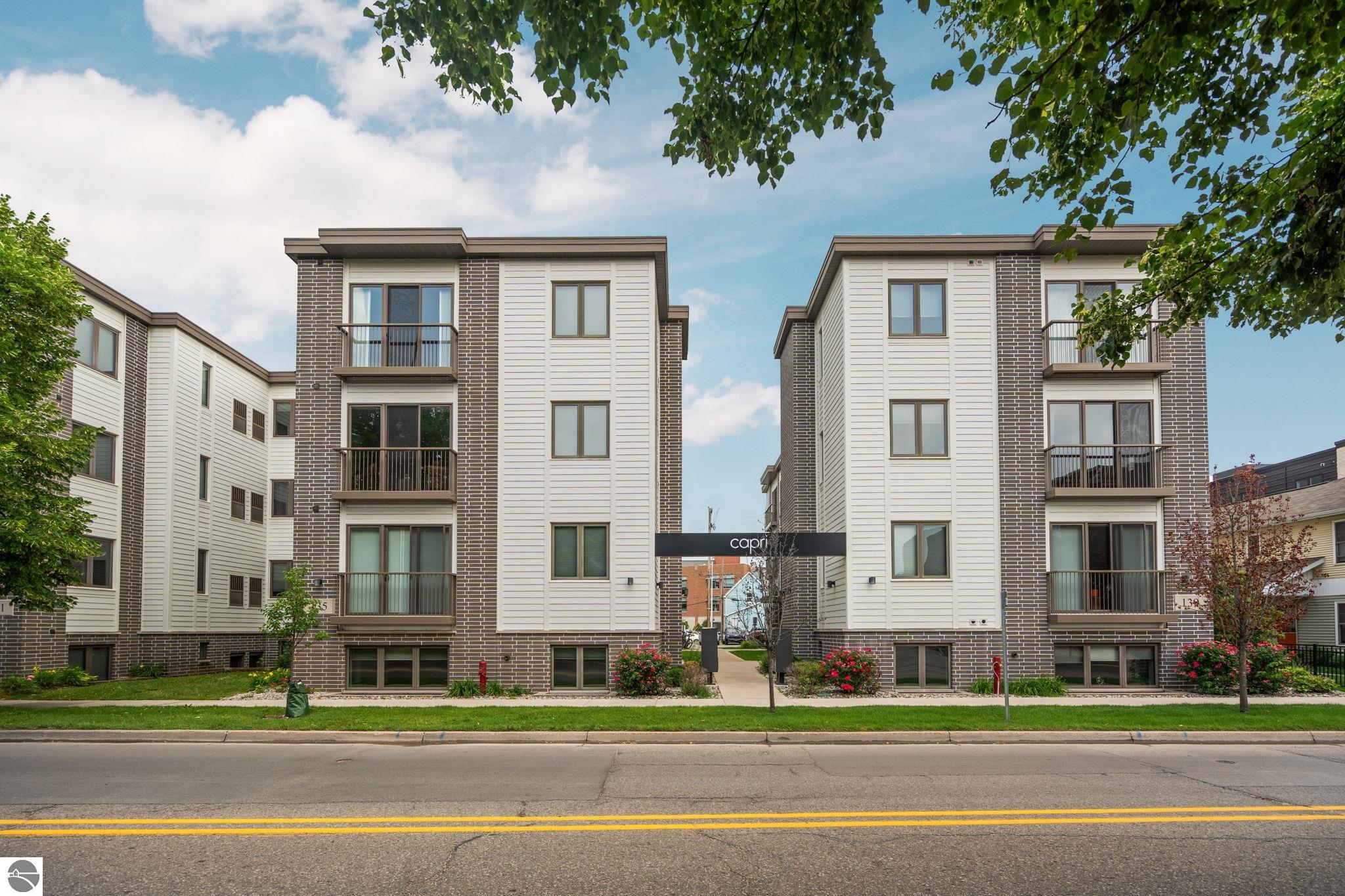 139 E Eighth Street # 107