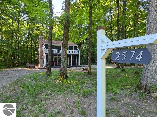 2574 Banhof Lane