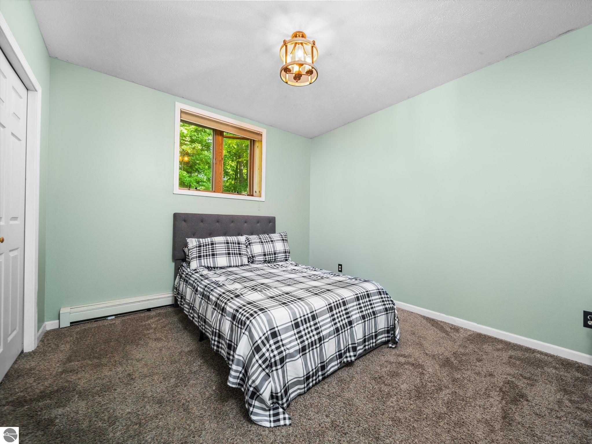 5265 Bates