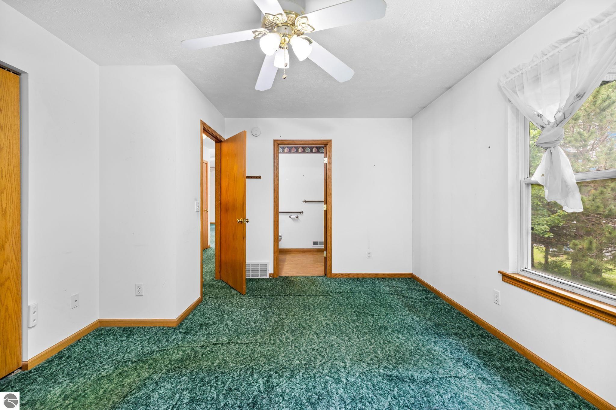 2091 Holland Circle