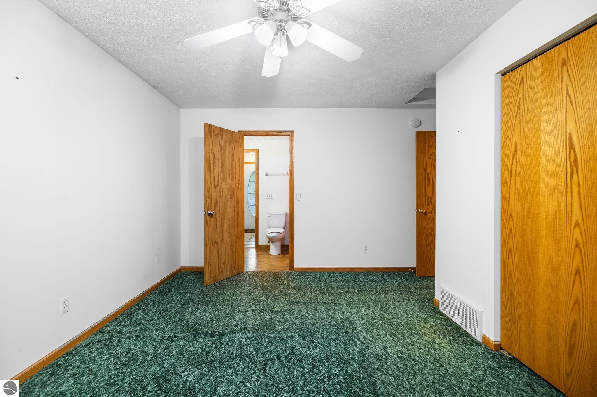 2091 Holland Circle