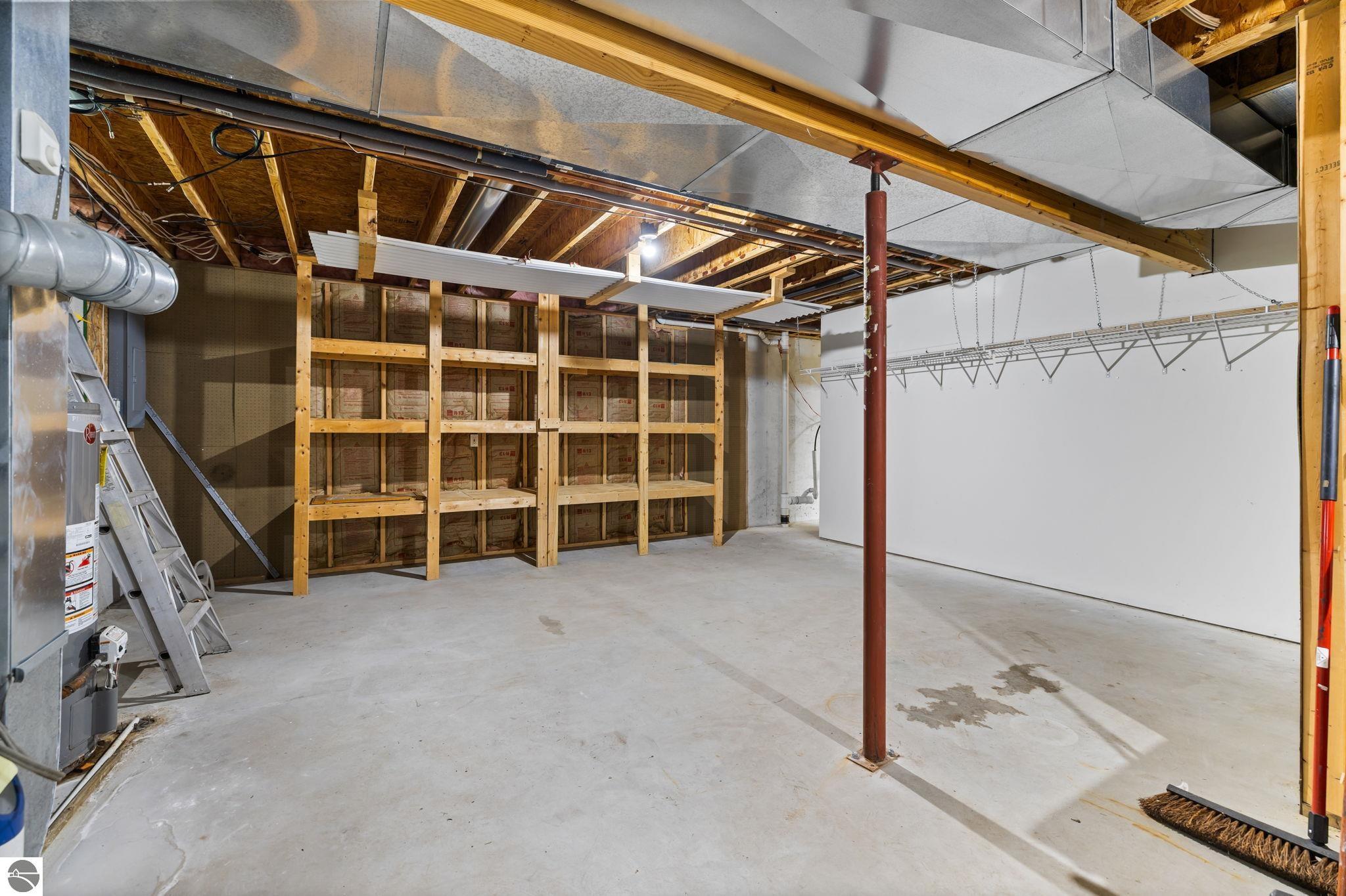 2091 Holland Circle
