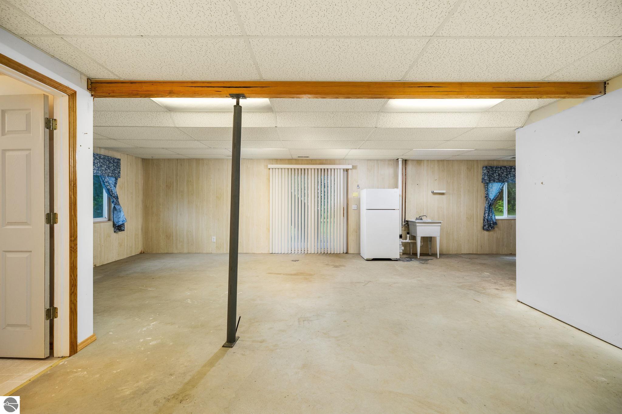 2091 Holland Circle