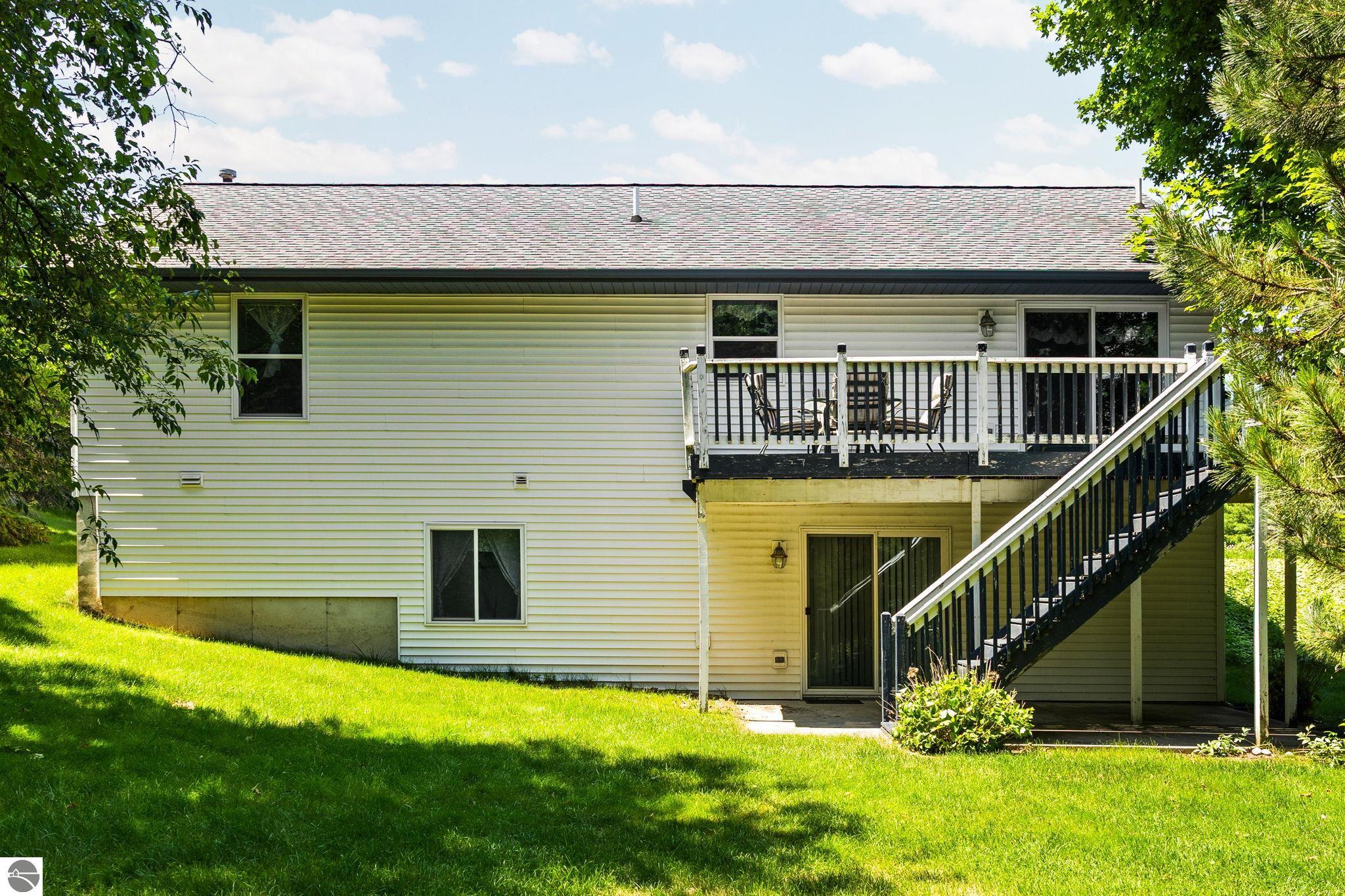 2091 Holland Circle