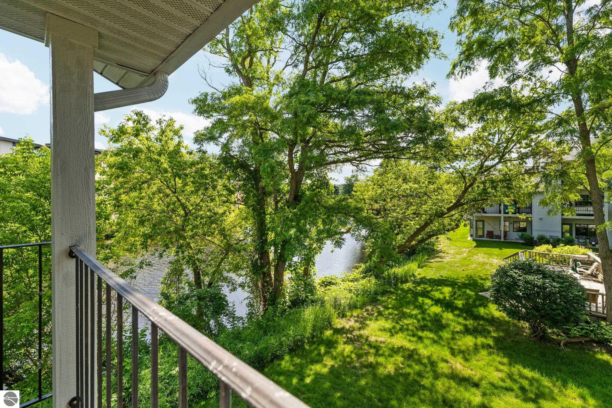 545 Riverine Drive # 201