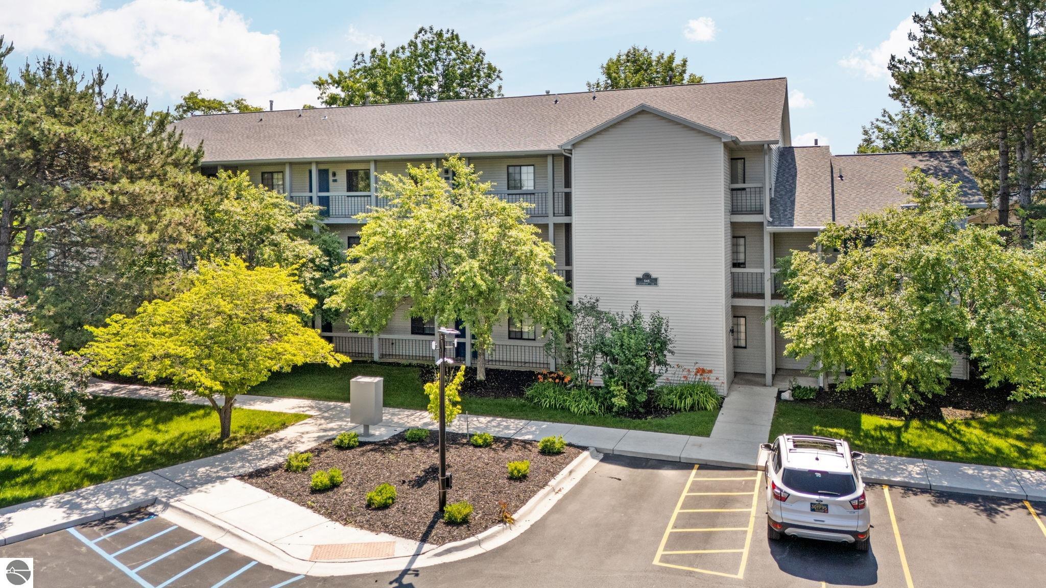 545 Riverine Drive # 201